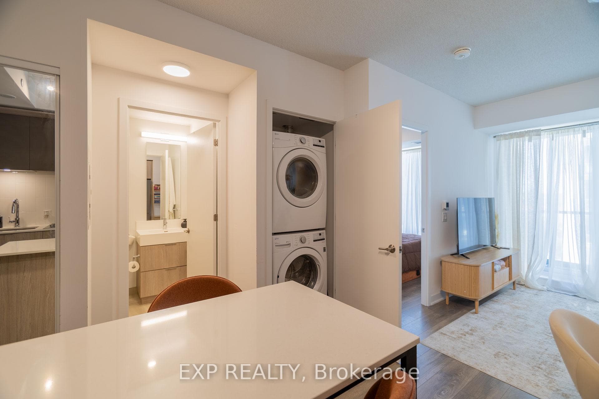 35 Tubman Avenue Unit 922 photo 9