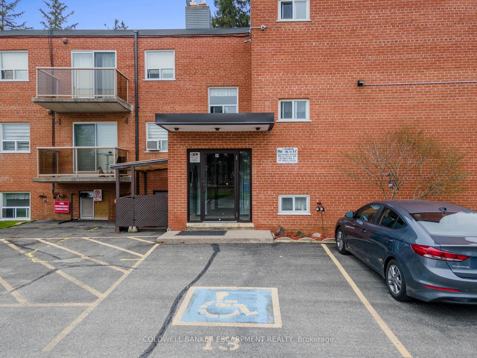 24 Ransom Street Unit 301 photo 3
