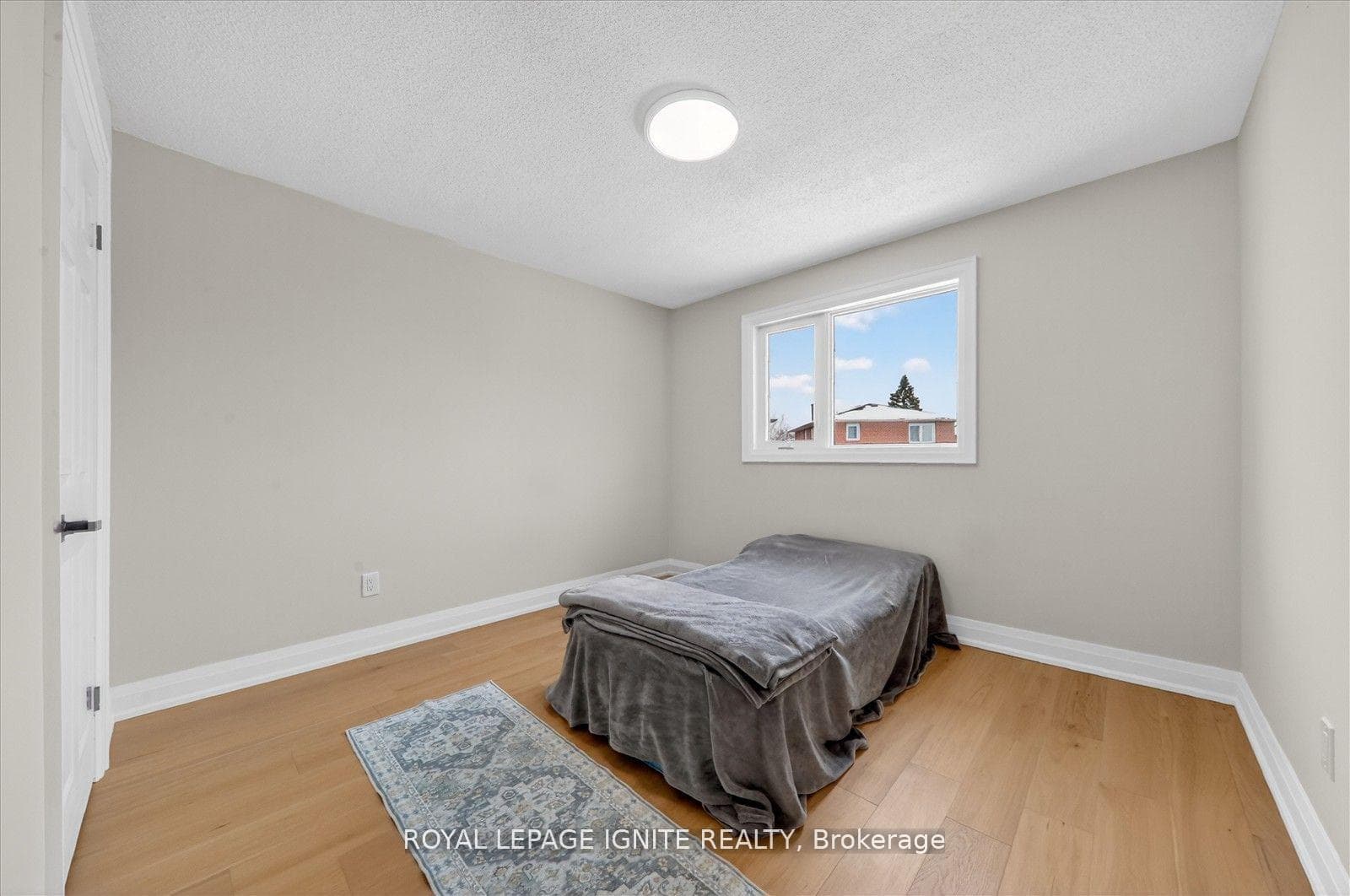 167 Mathewson Street photo 32