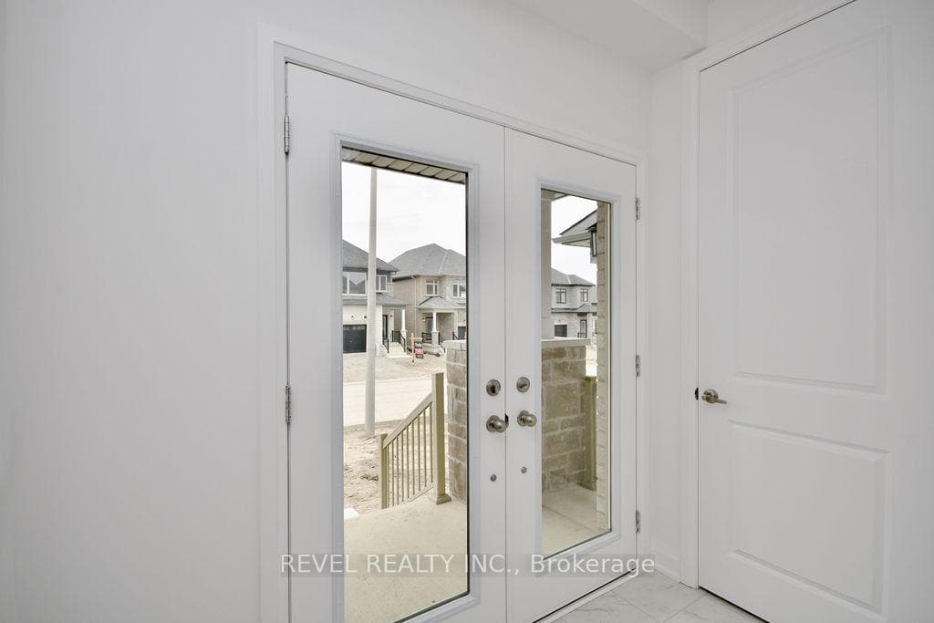 44 Barnyard Trail photo 3
