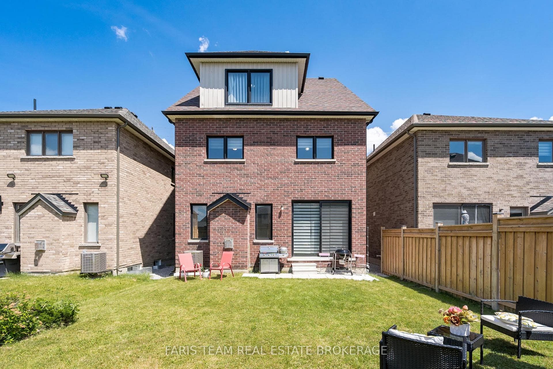 236 Eighth Avenue photo 41