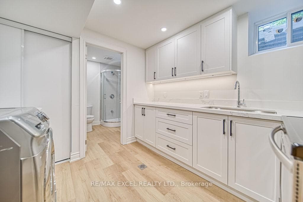 24 Bridlewood Boulevard photo 30