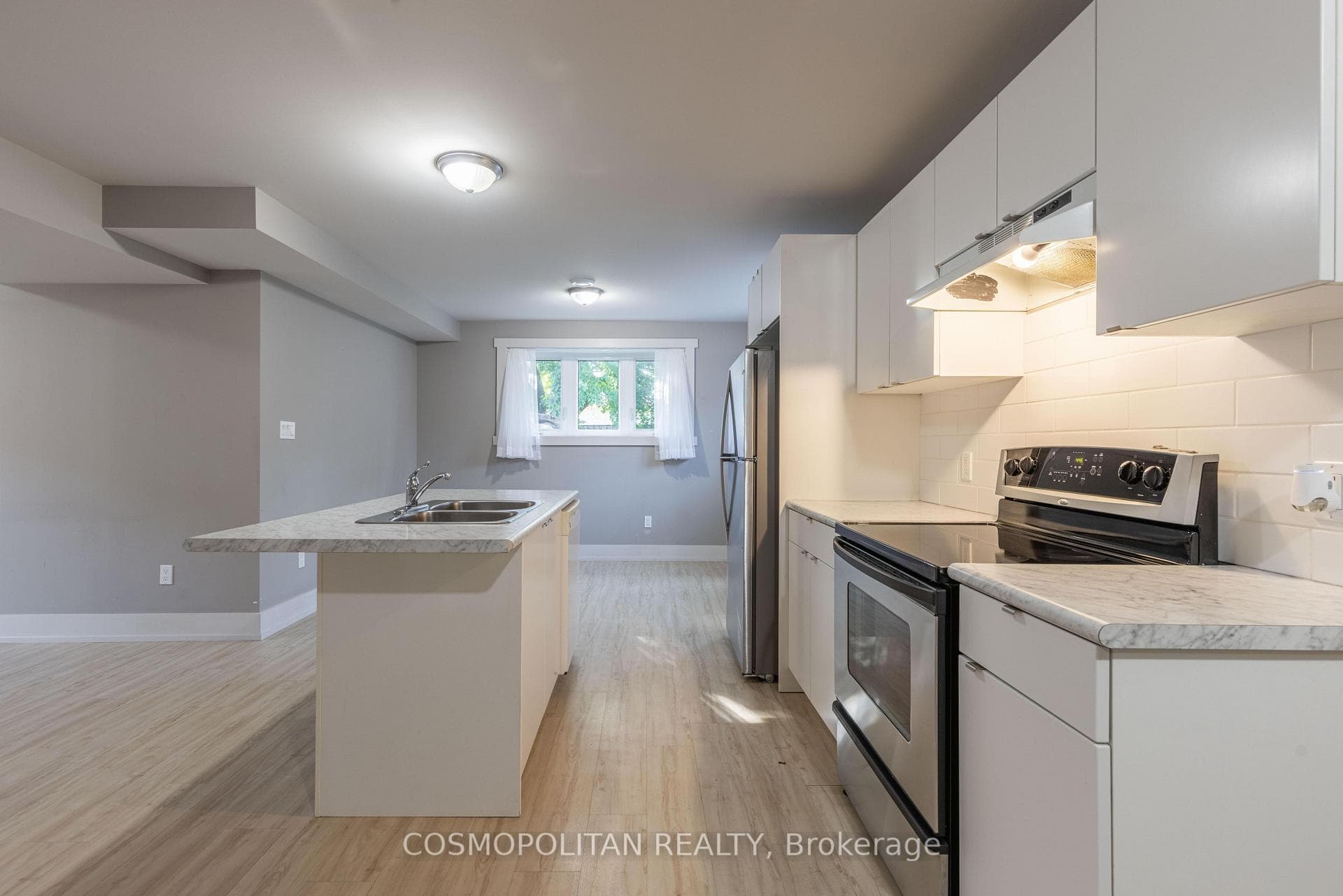 3217 DORCHESTER Road photo 28