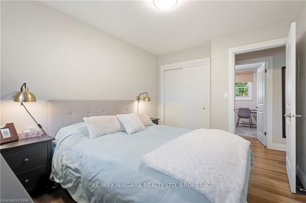 18 DENSGROVE Drive photo 16