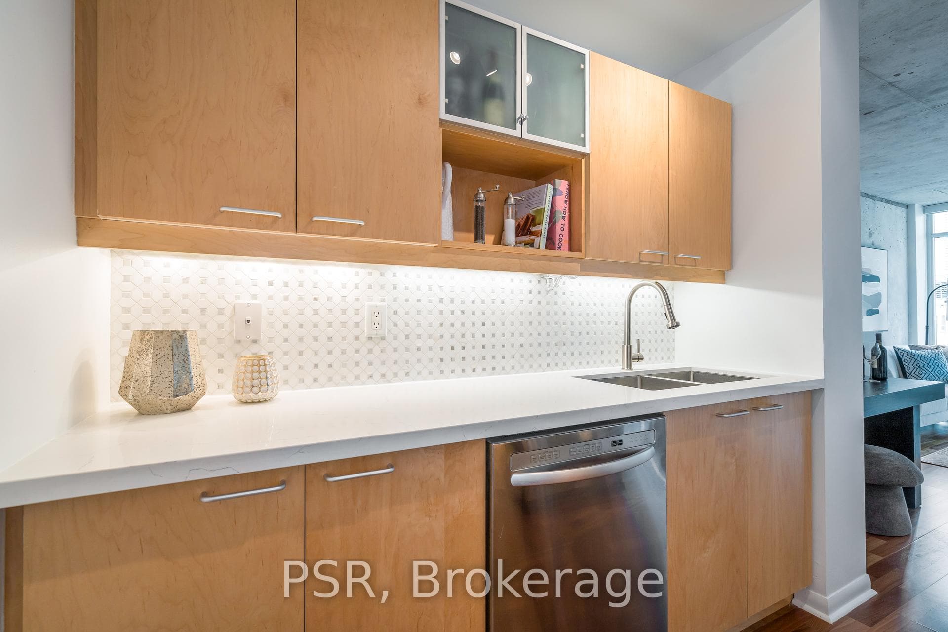 333 Adelaide Street Unit 740 photo 16