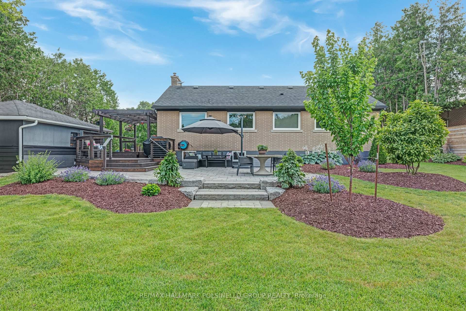 26 Joyce Boulevard photo 34