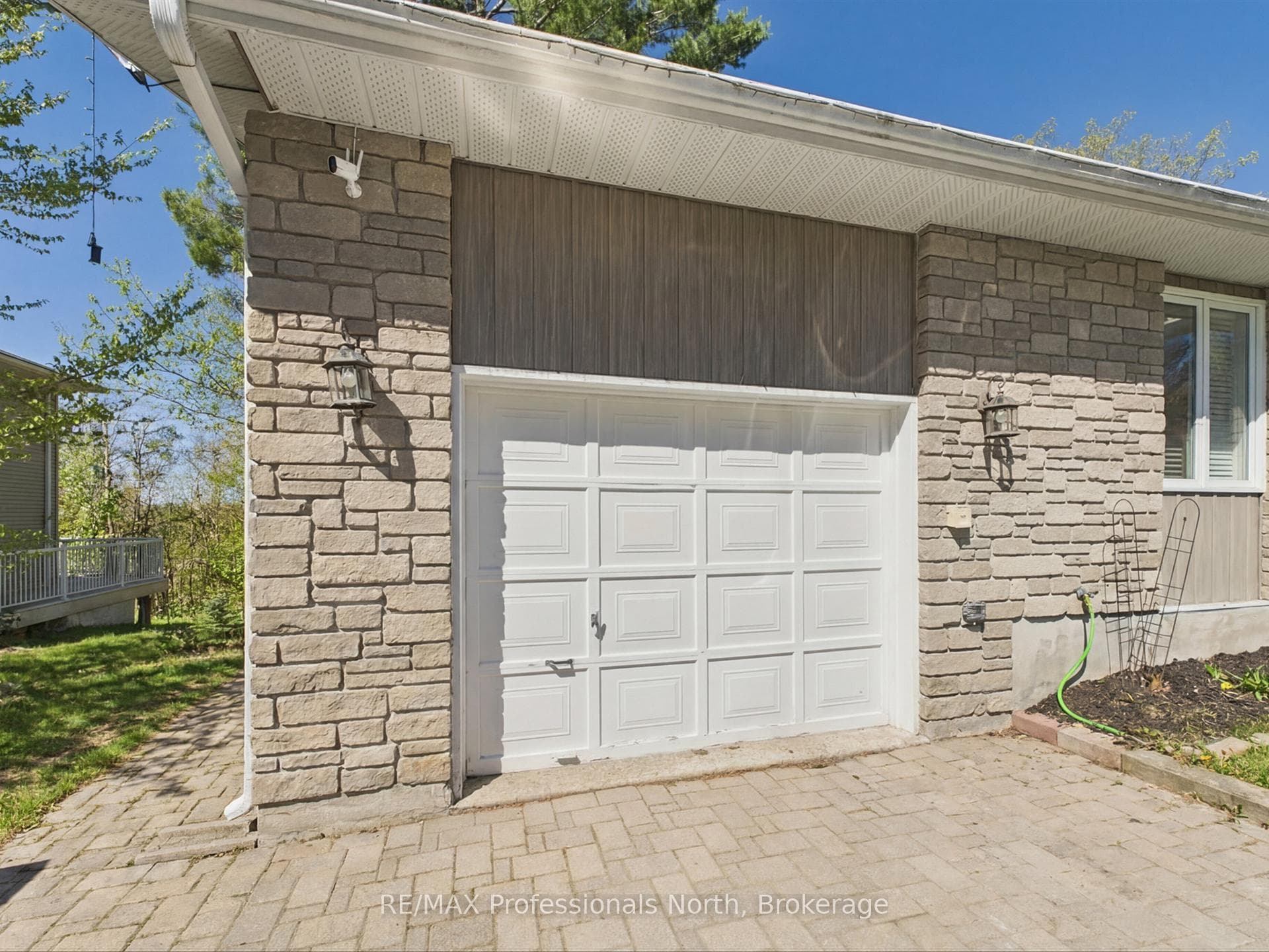 30 THE GRANITE BLUFF N/A photo 23