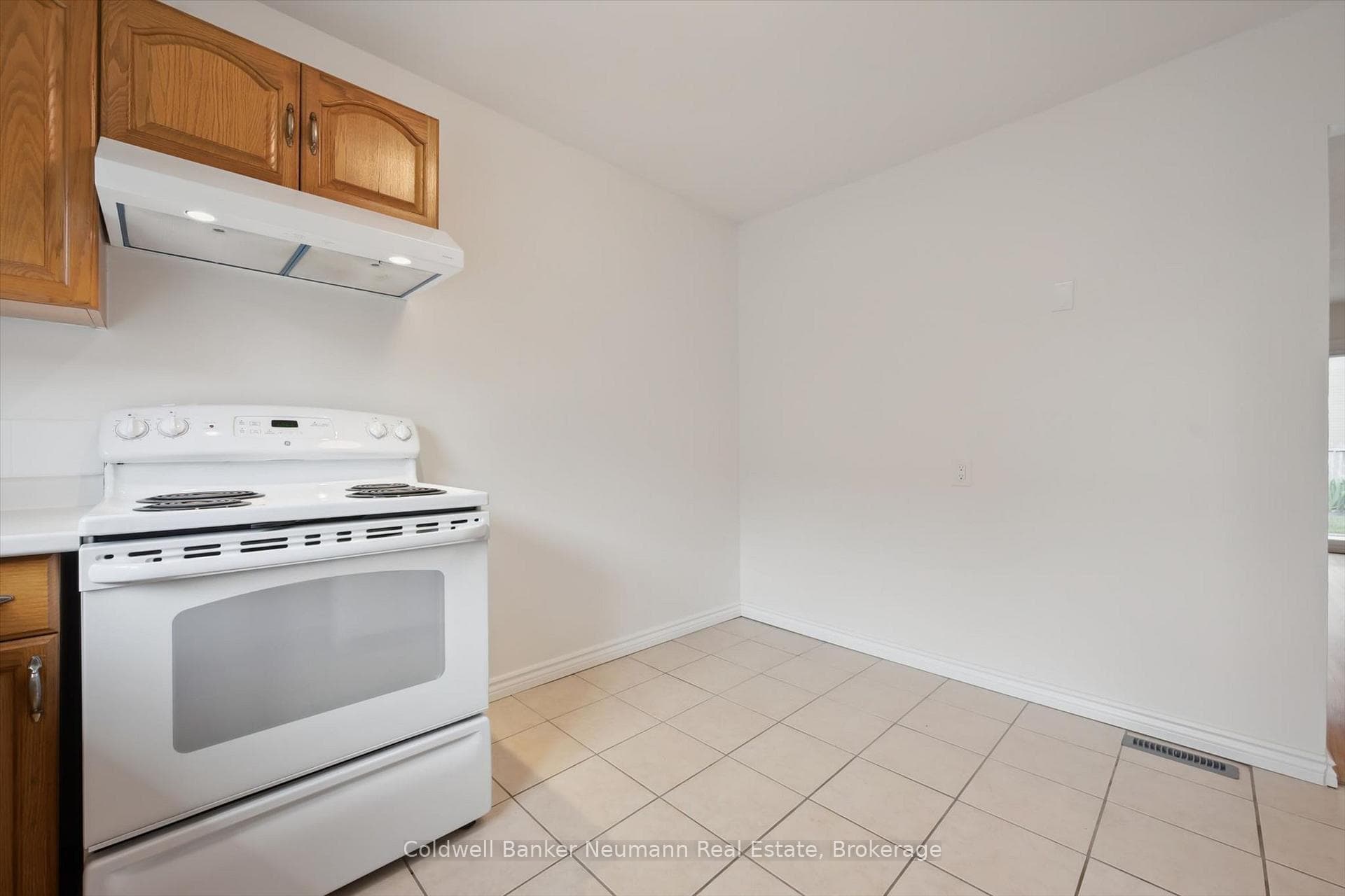 427 Victoria Road Unit C-22 photo 19