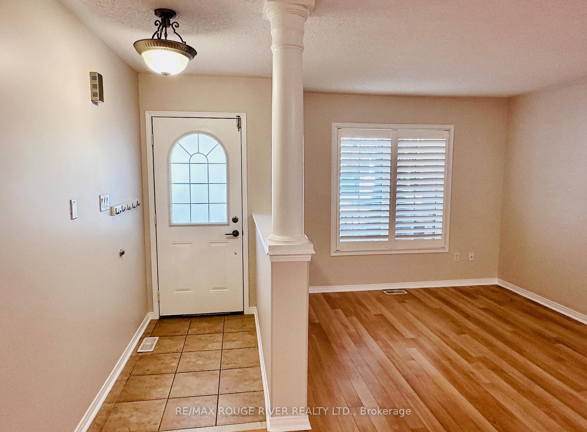 37 Burwell Street photo 4