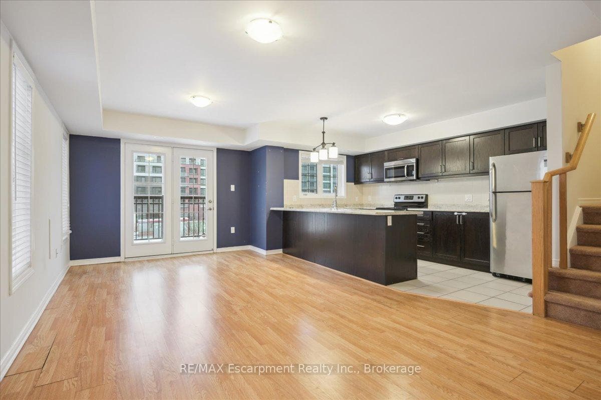 2441 Greenwich Drive Unit 64 photo 8