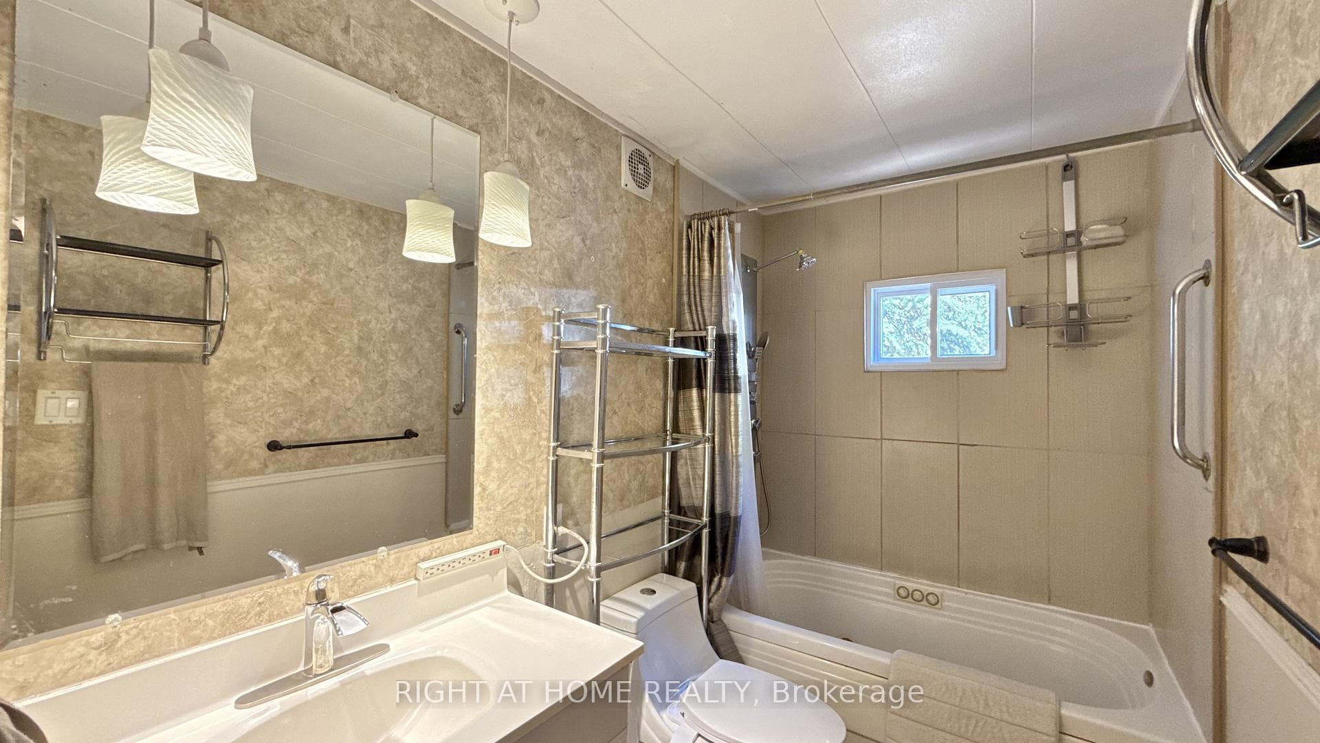 6 ROWAN Road photo 12