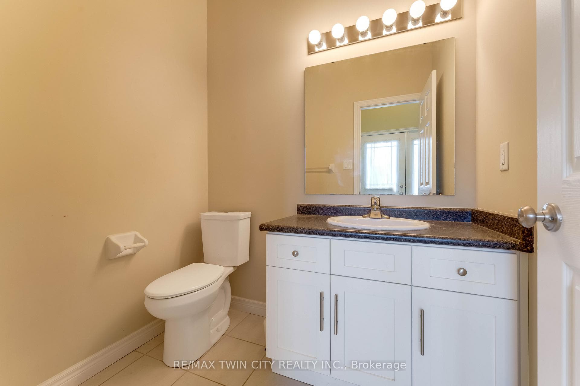 17 Valleybrook Drive photo 12