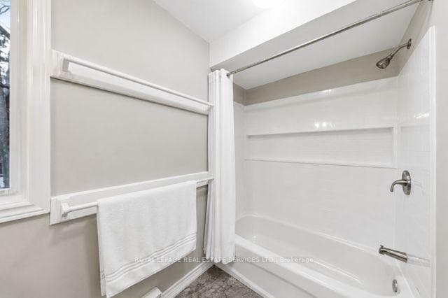 93 Ronald Avenue photo 22