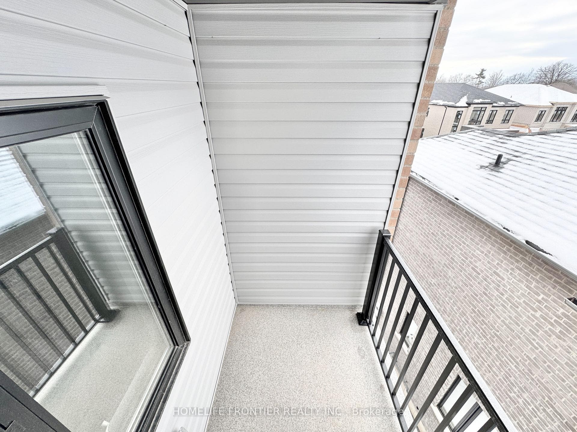879 Plum Place photo 35