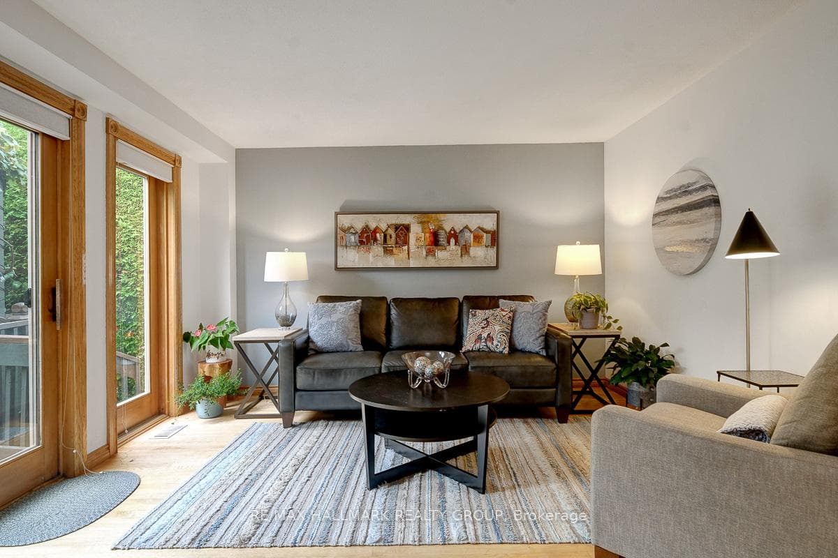 30 Melville Drive photo 7