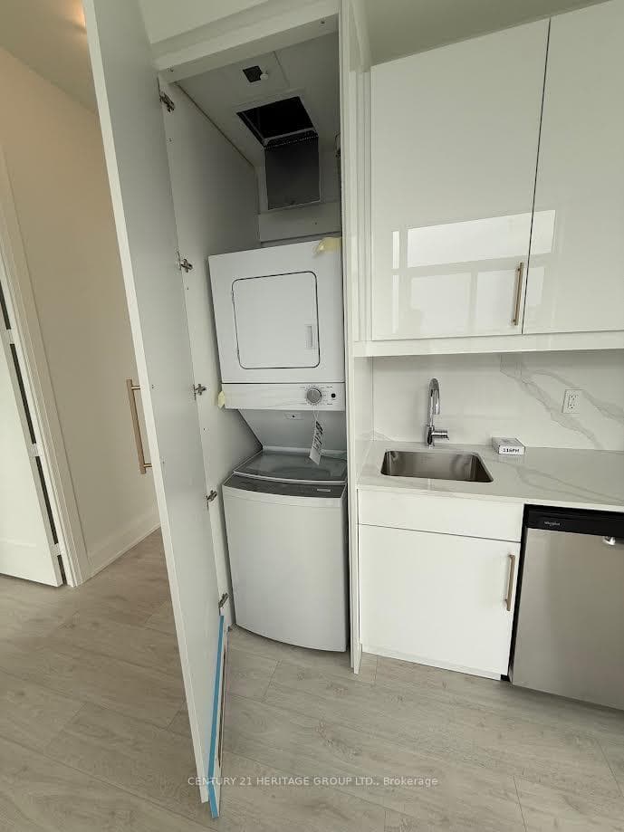 412 Silver Maple Road Unit PH116 photo 10