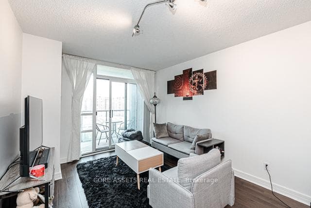 18 Harrison Garden Boulevard Unit 1505 photo 3