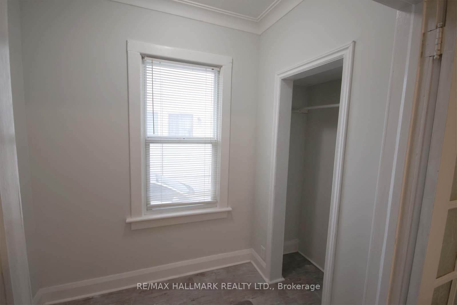 35 St Quentin Avenue Unit Main Fl photo 6