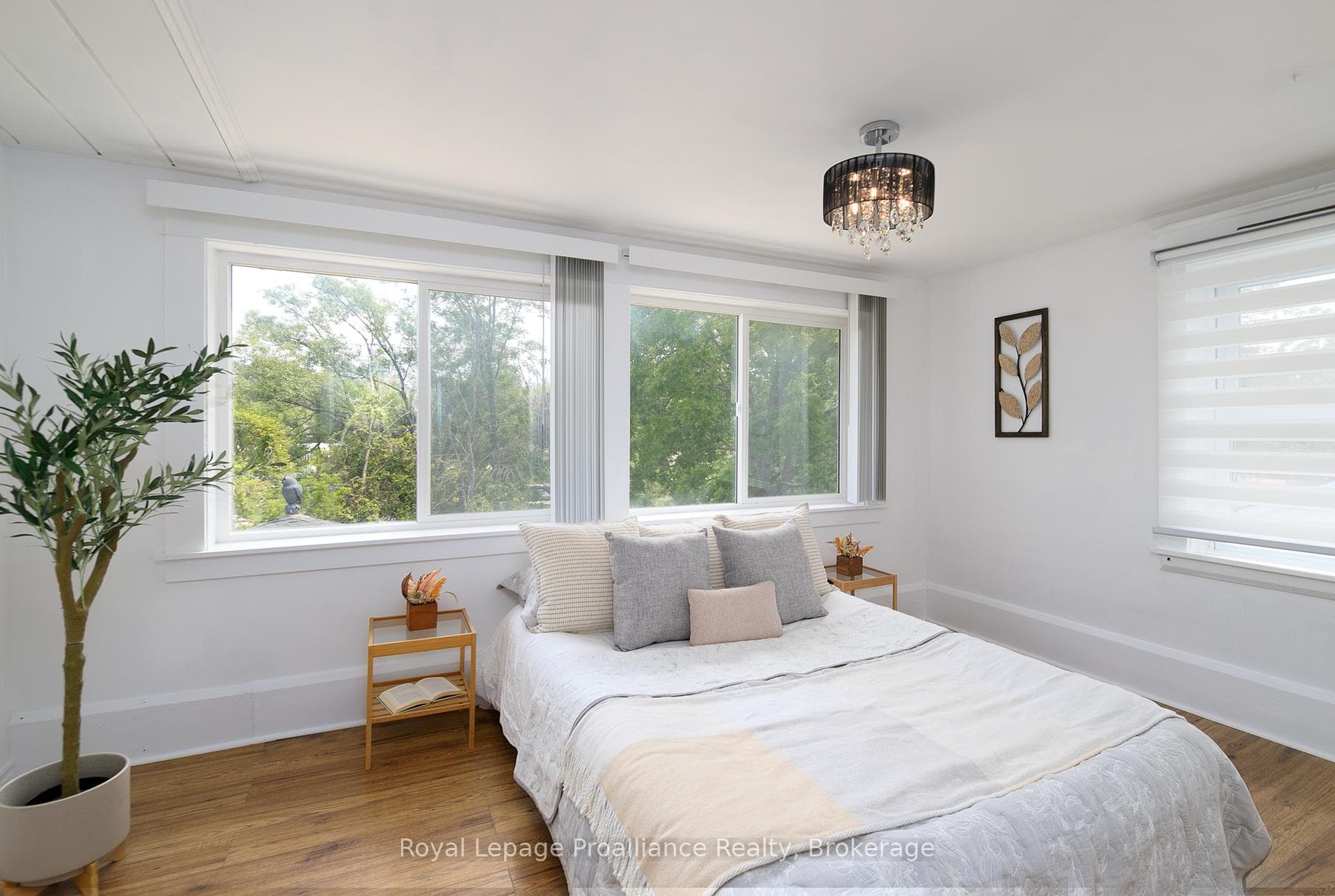 83 Moira Street photo 14