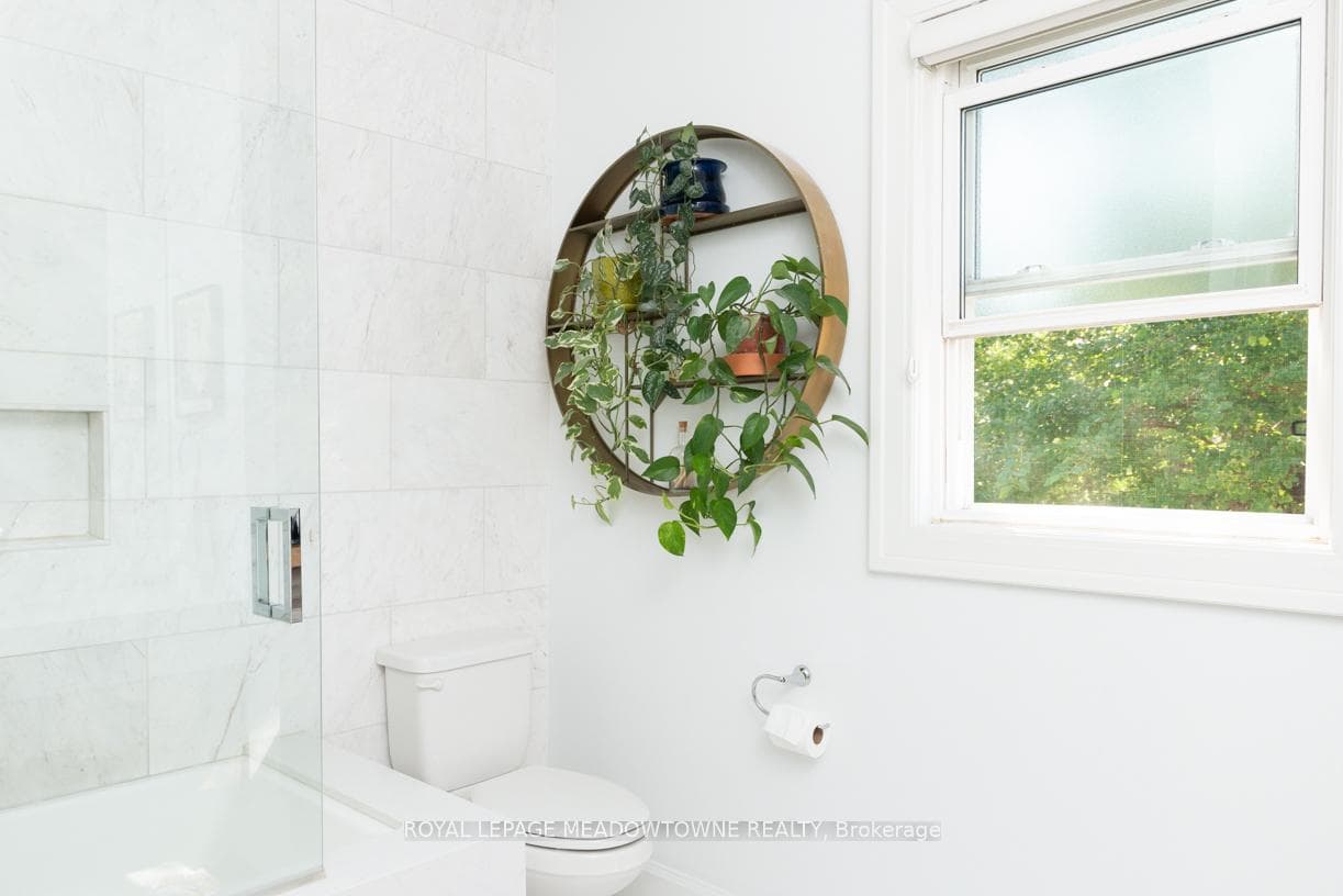 733 Arthur Street photo 15