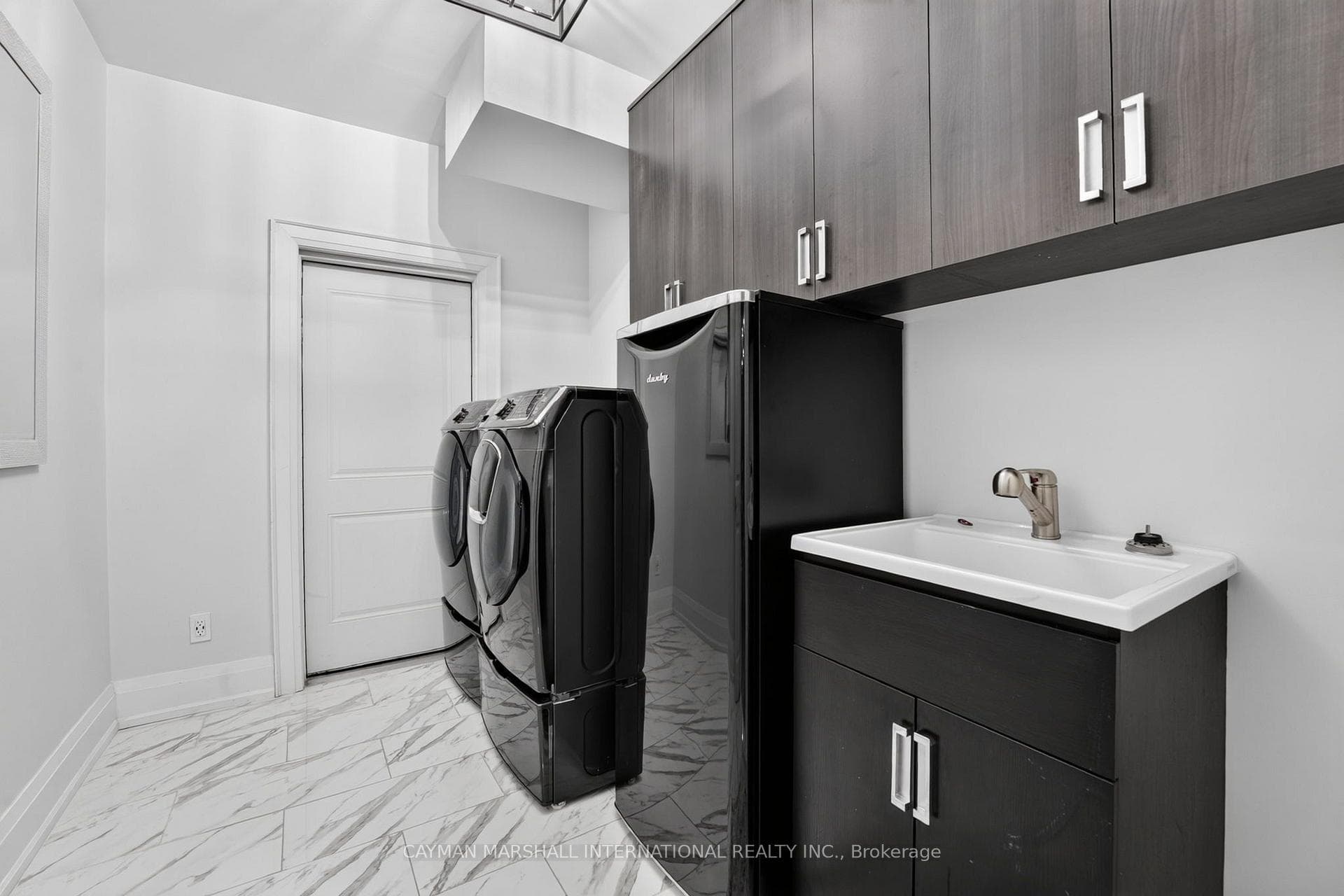 175 The Kingsway N/A photo 27
