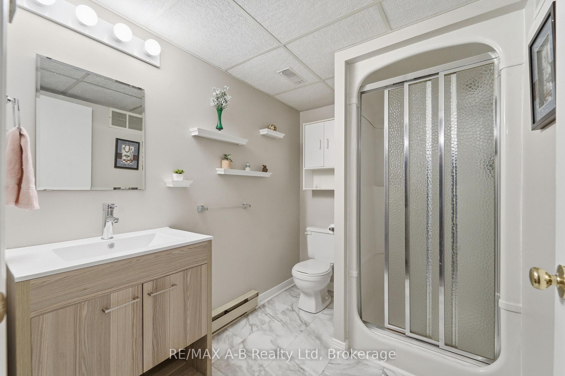 178 Toronto Street photo 23