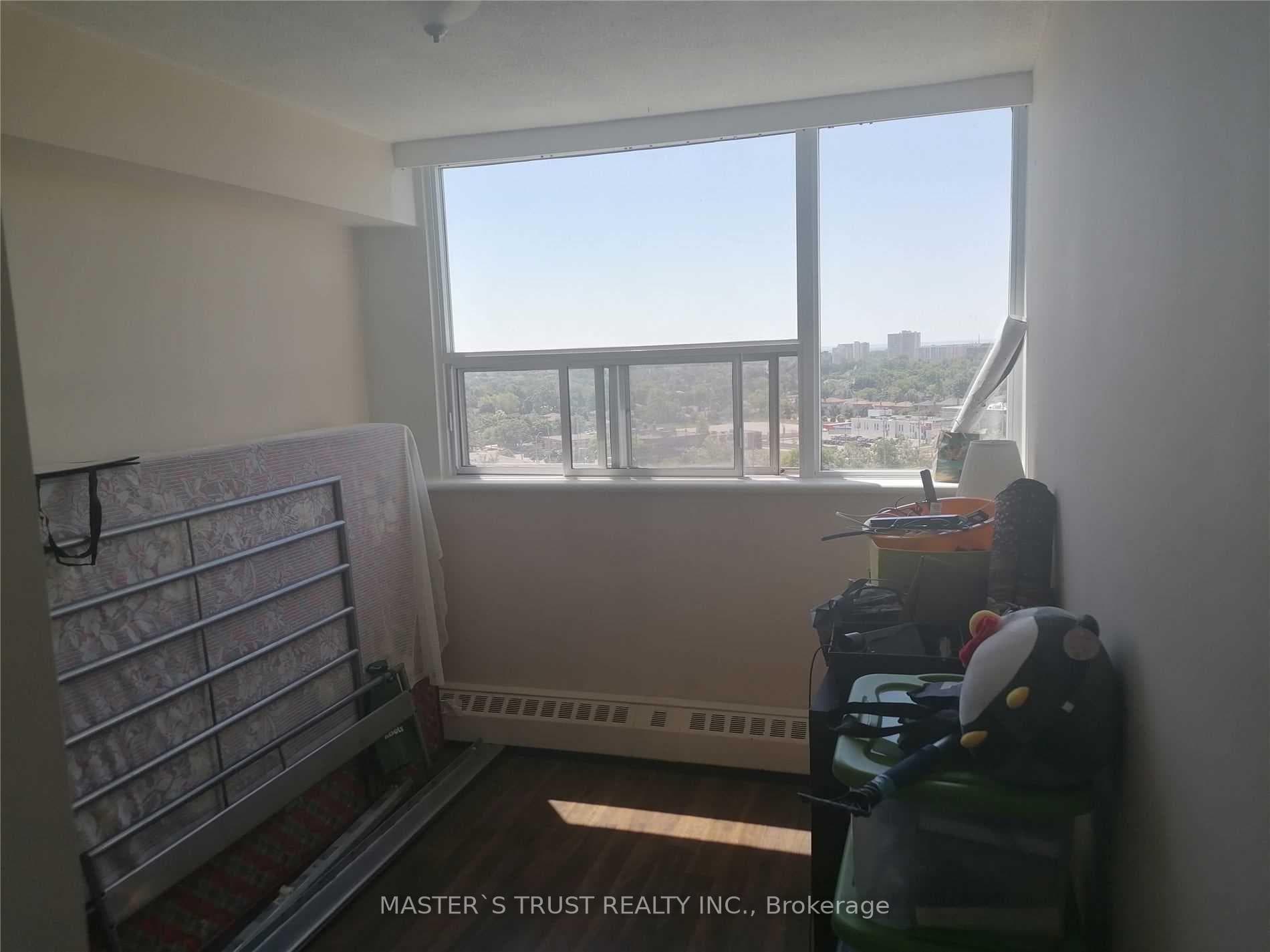 530 Lolita Gardens Unit 1210 photo 4