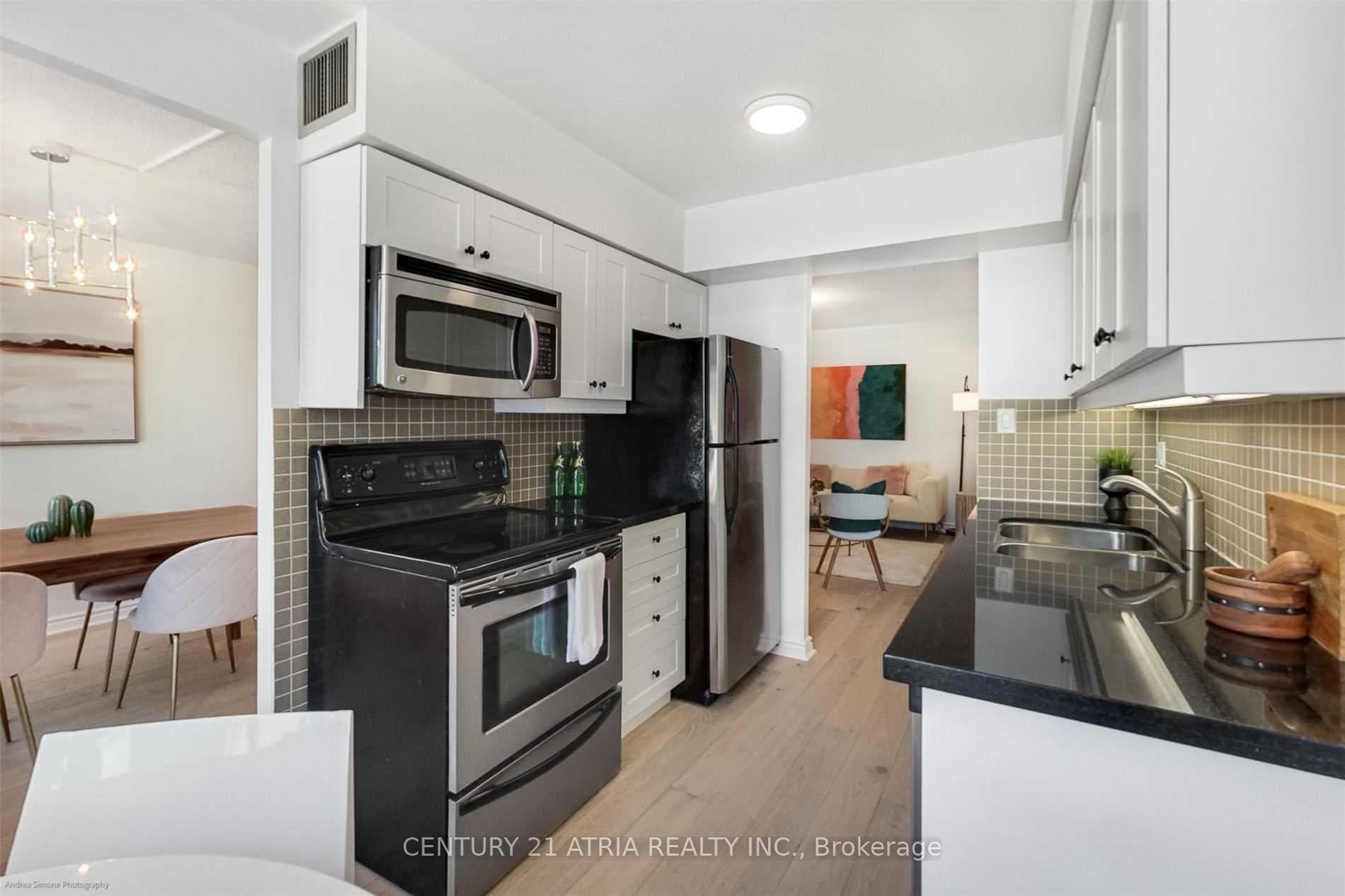 633 Bay Street Unit 2616 photo 9