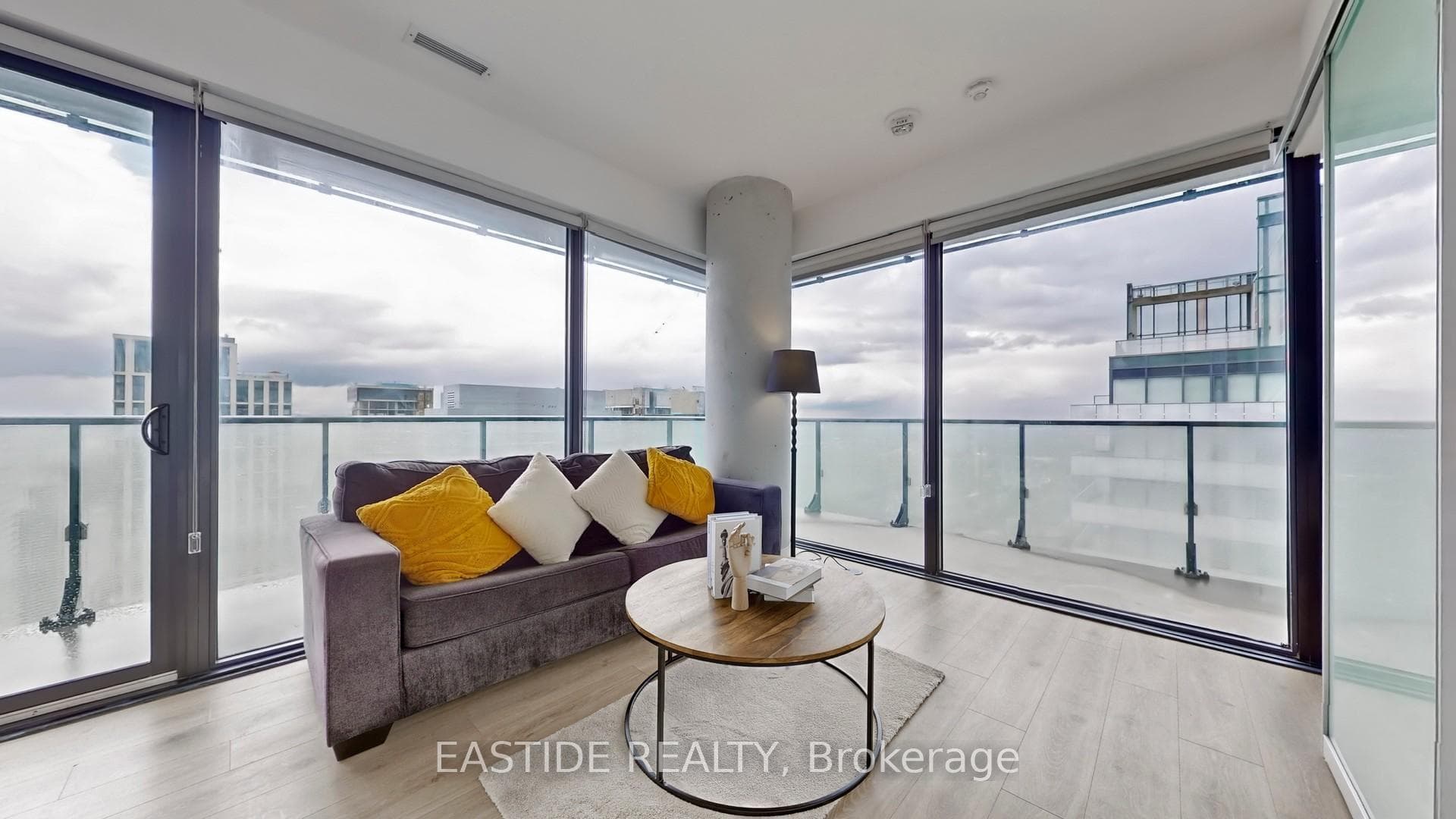 161 Roehampton Avenue Unit 3904 photo 5