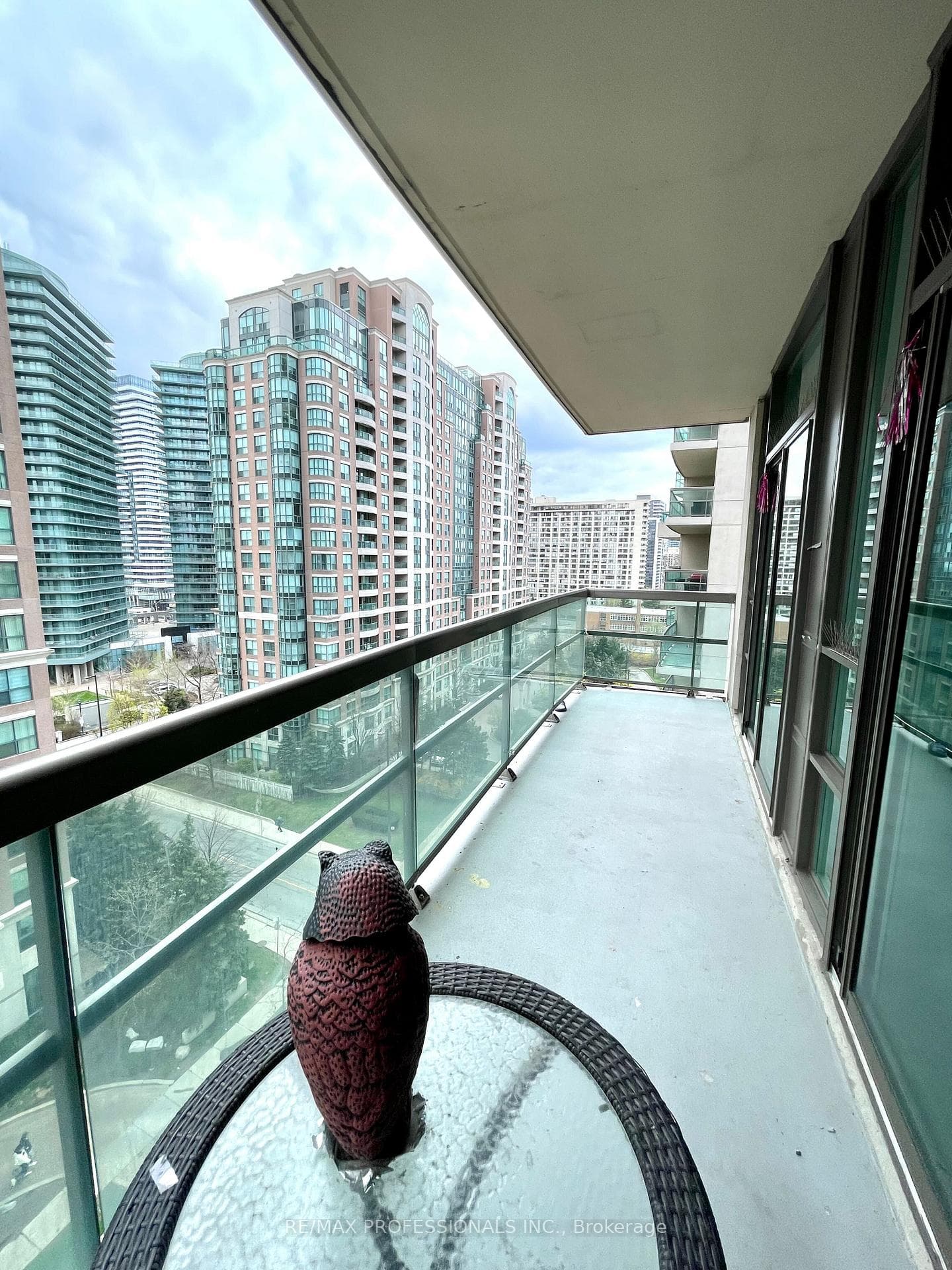 509 Beecroft Road Unit 1102 photo 12