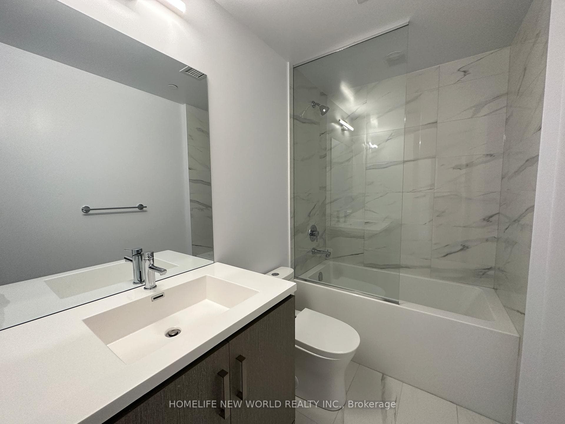 60 Honeycrisp Crescent Unit 716 photo 11
