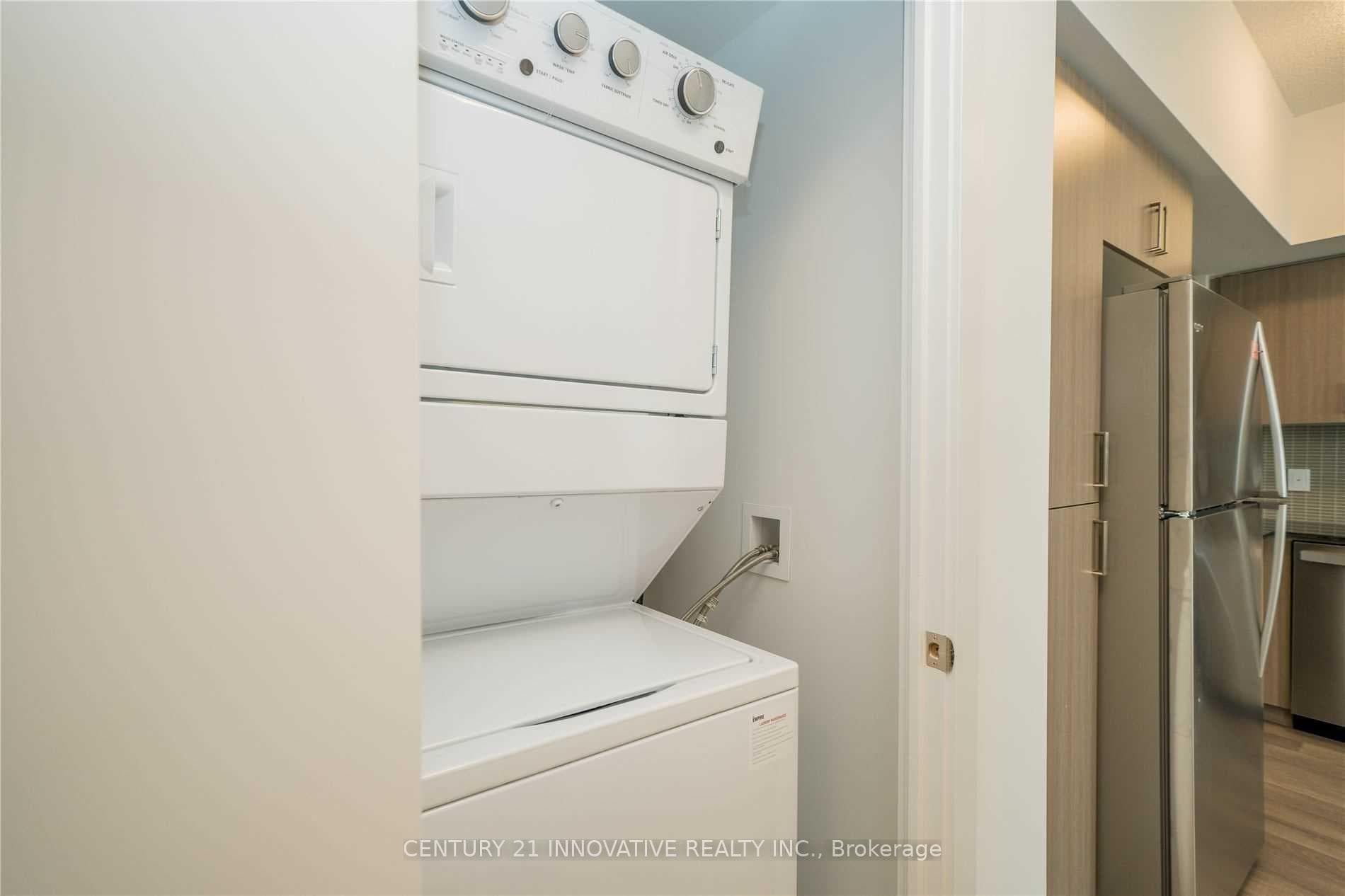 1603 Eglinton Avenue Unit 1301 photo 15