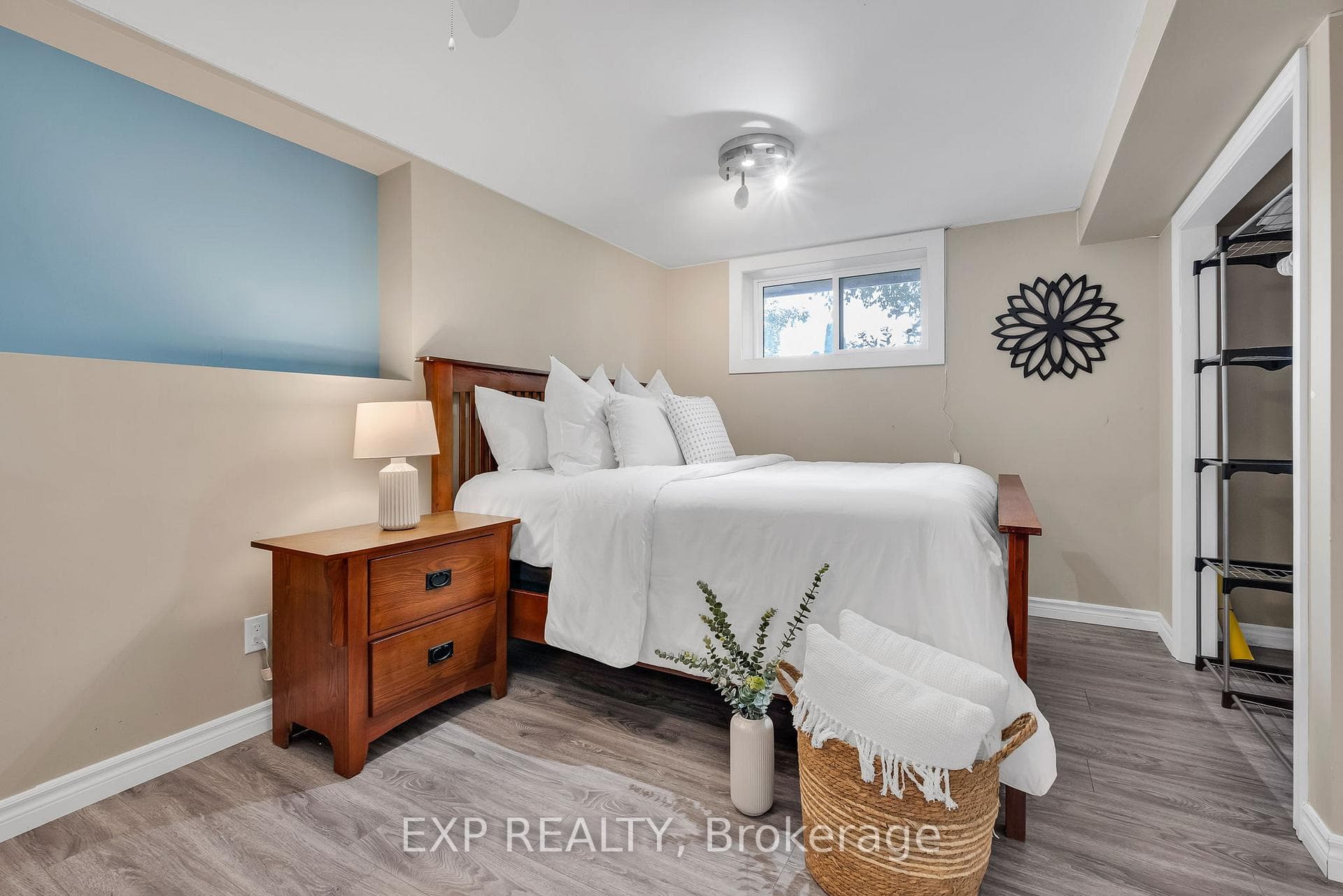 67 Crossley Drive photo 25