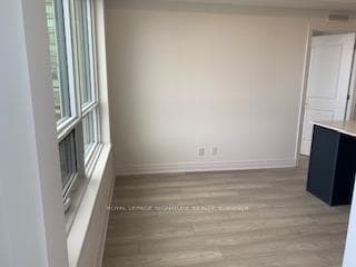 30 Elm Drive Unit 2504 photo 18