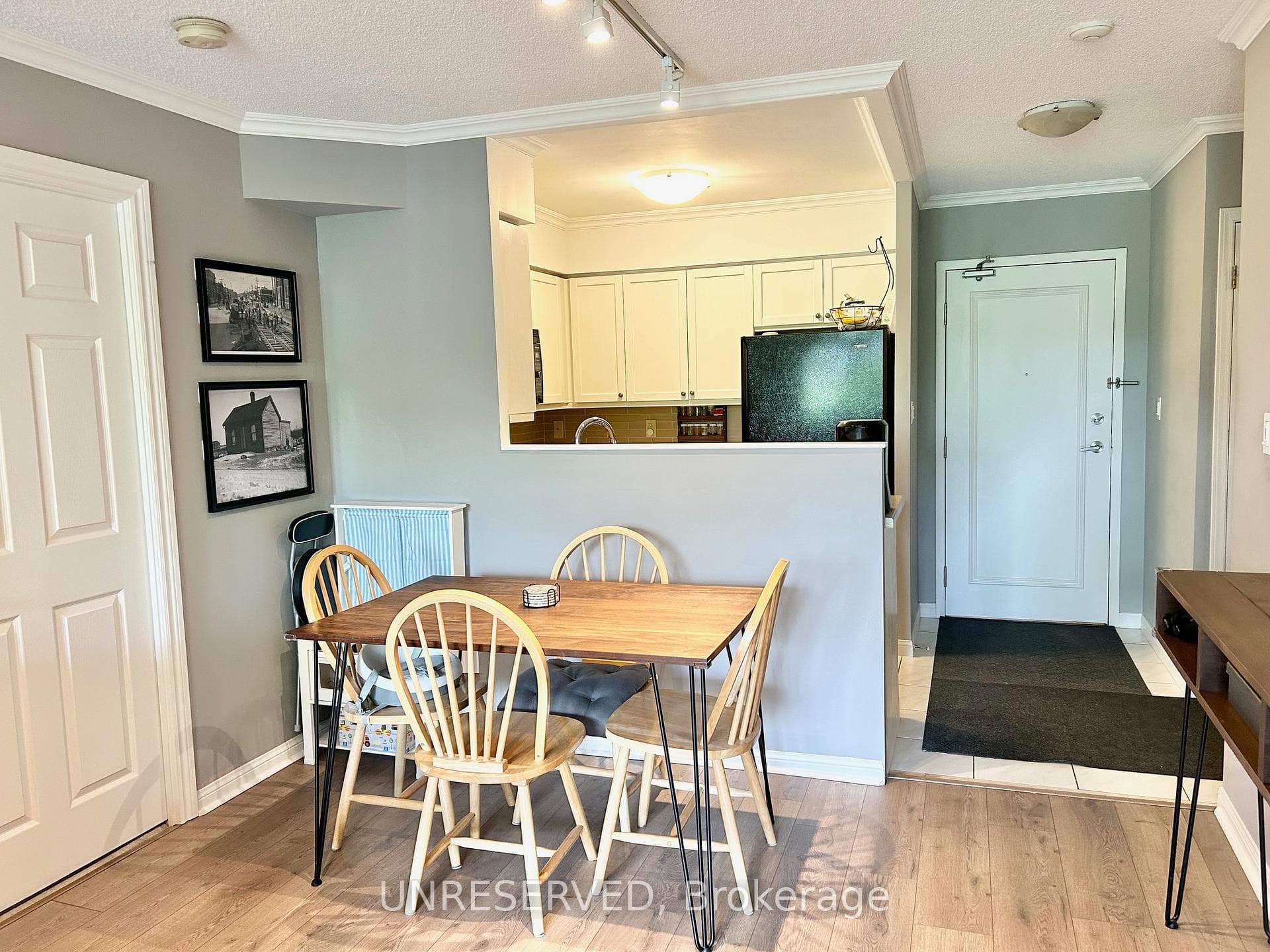 260 Merton Street Unit 510 photo 14