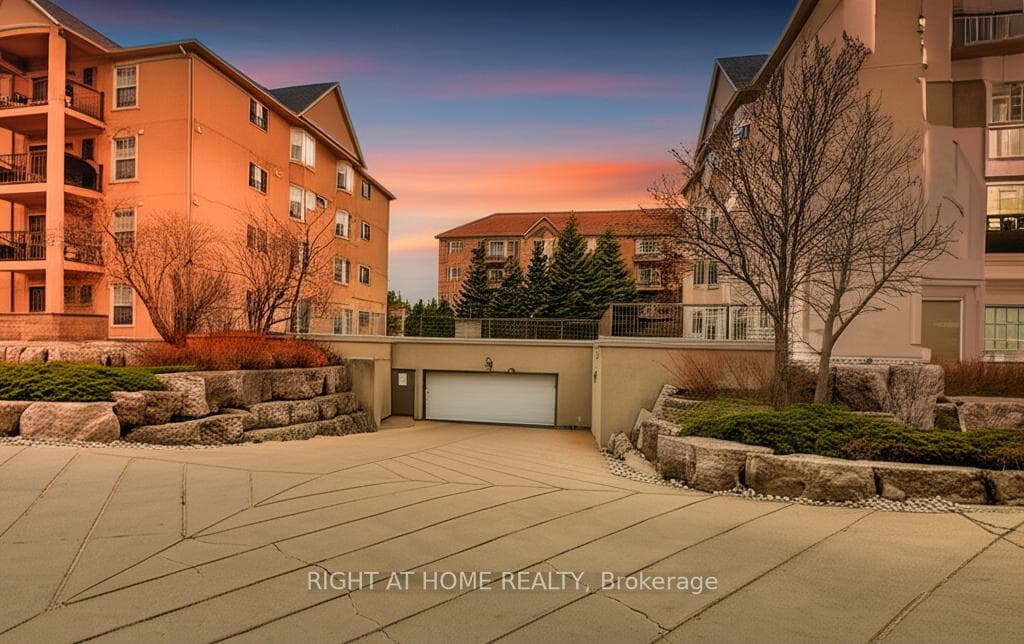 1421 Walkers Line Unit 102 photo 21