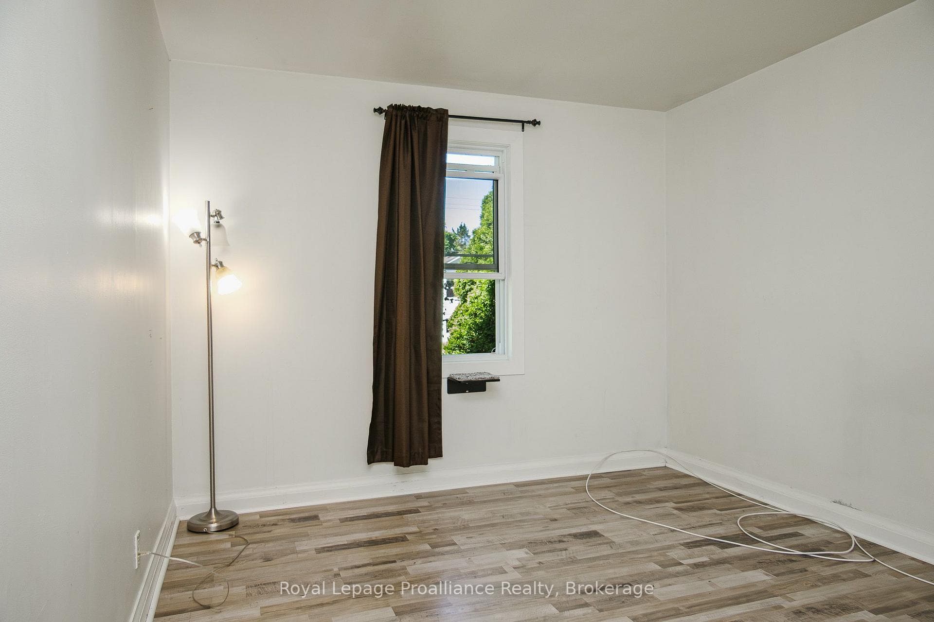 45 Valleyview Crescent photo 31