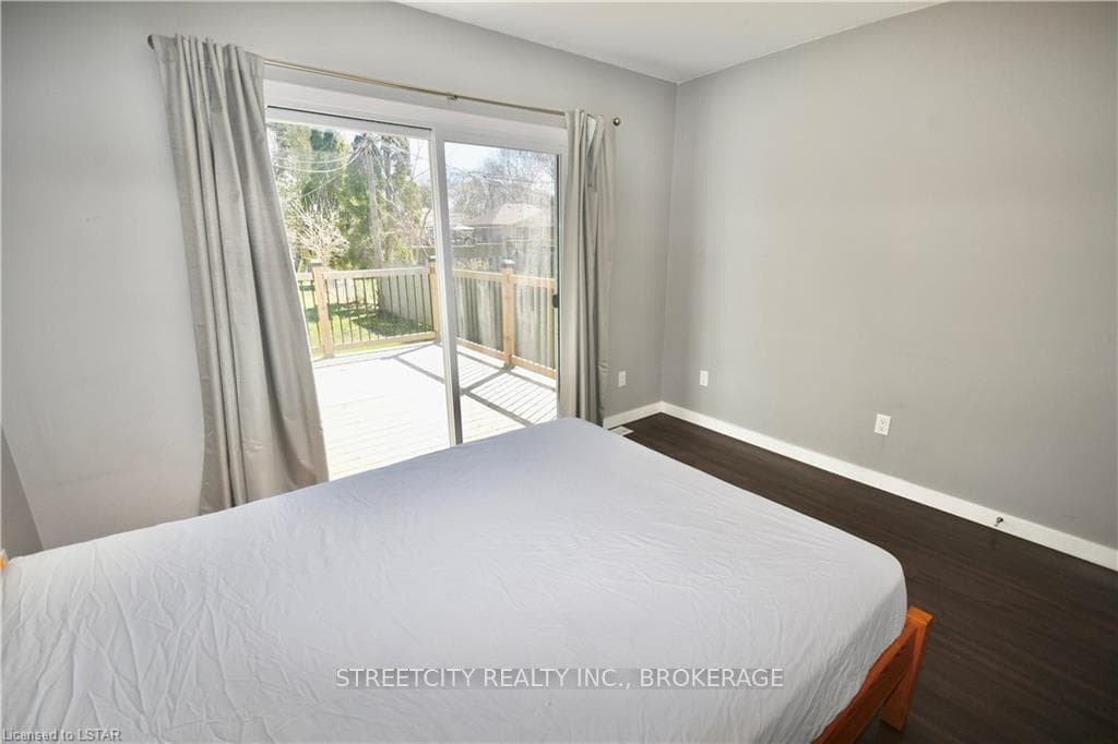 516 HIGHBURY Avenue photo 20