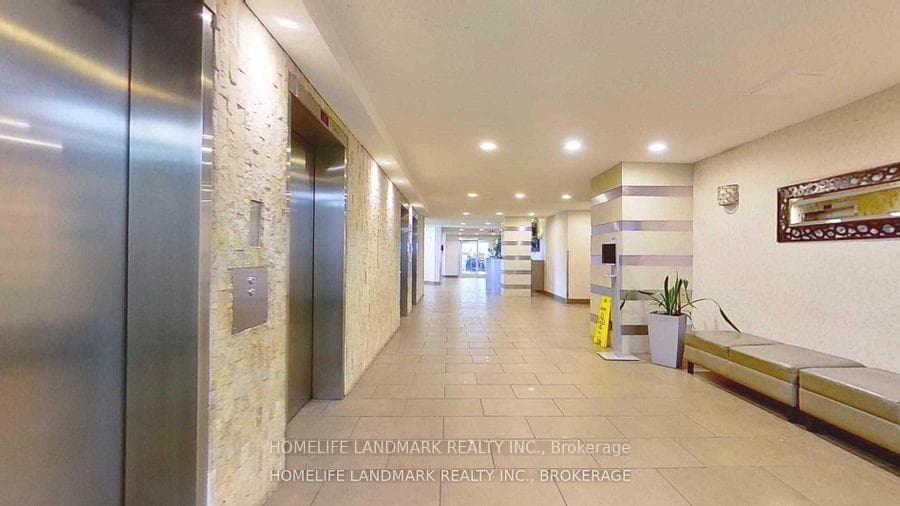5 Parkway Forest Drive Unit 1004 photo 2