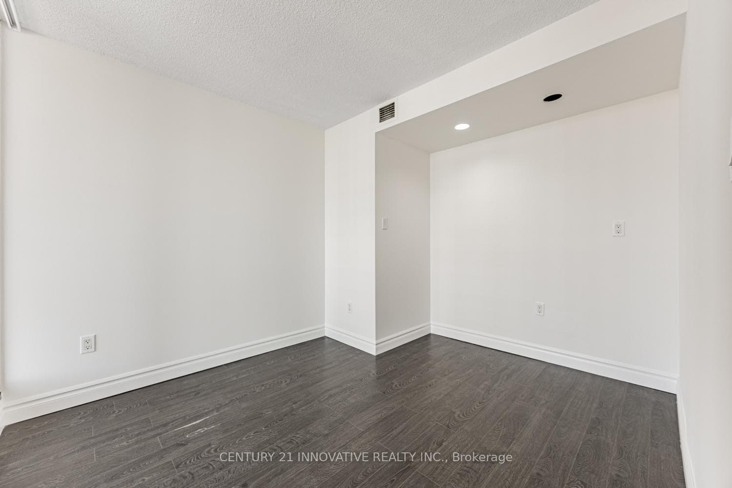 188 Spadina Avenue Unit 904 photo 16
