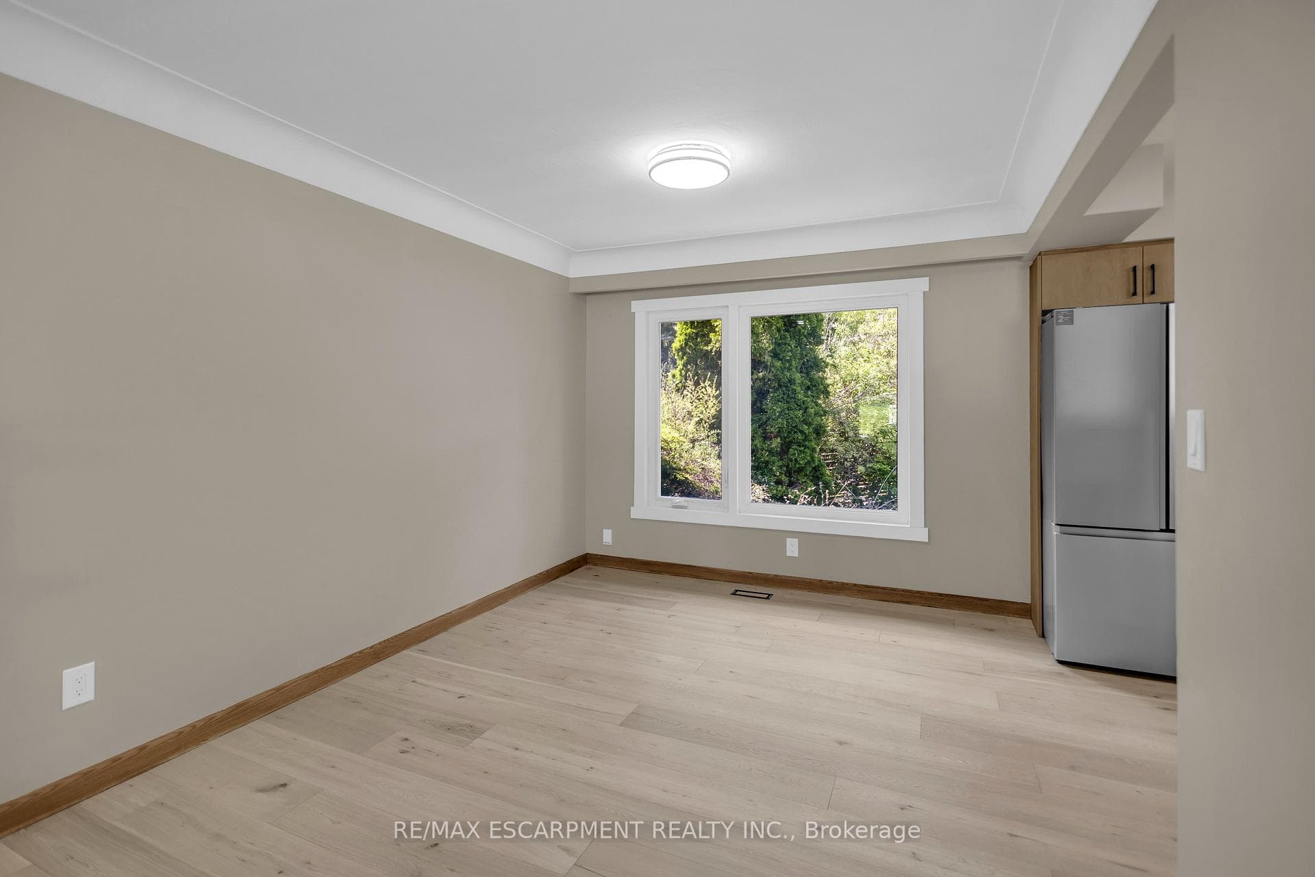 626 Iroquois Avenue photo 14