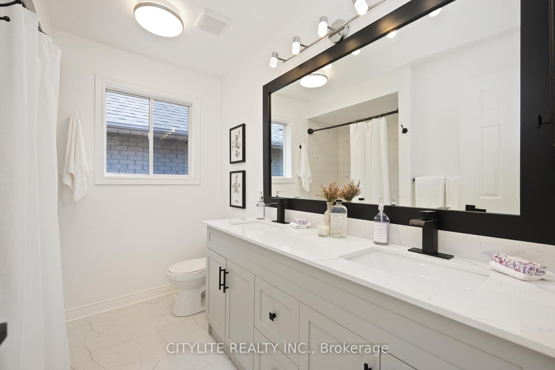 33 Mortimer Crescent photo 26