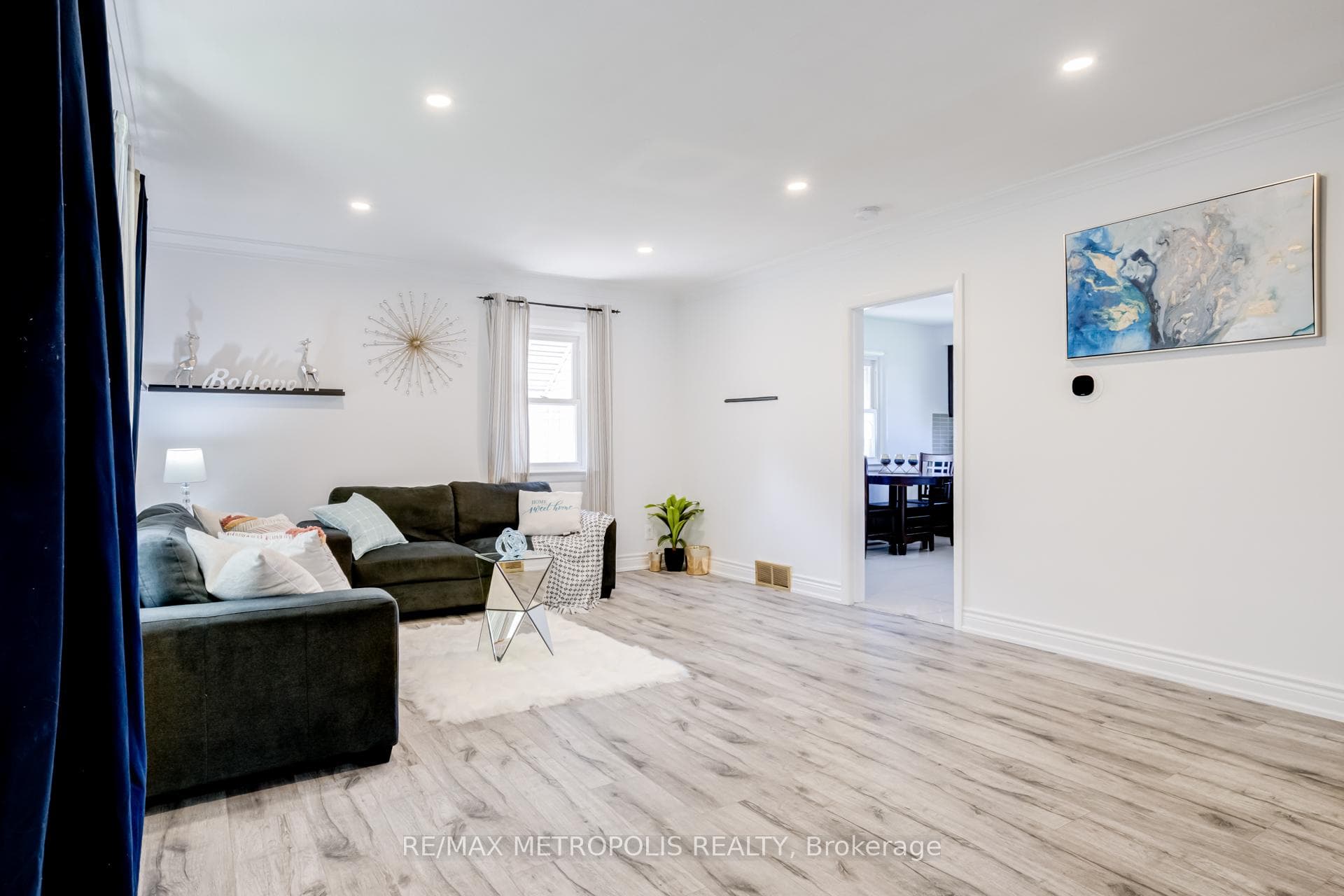 76 Albert Street photo 6