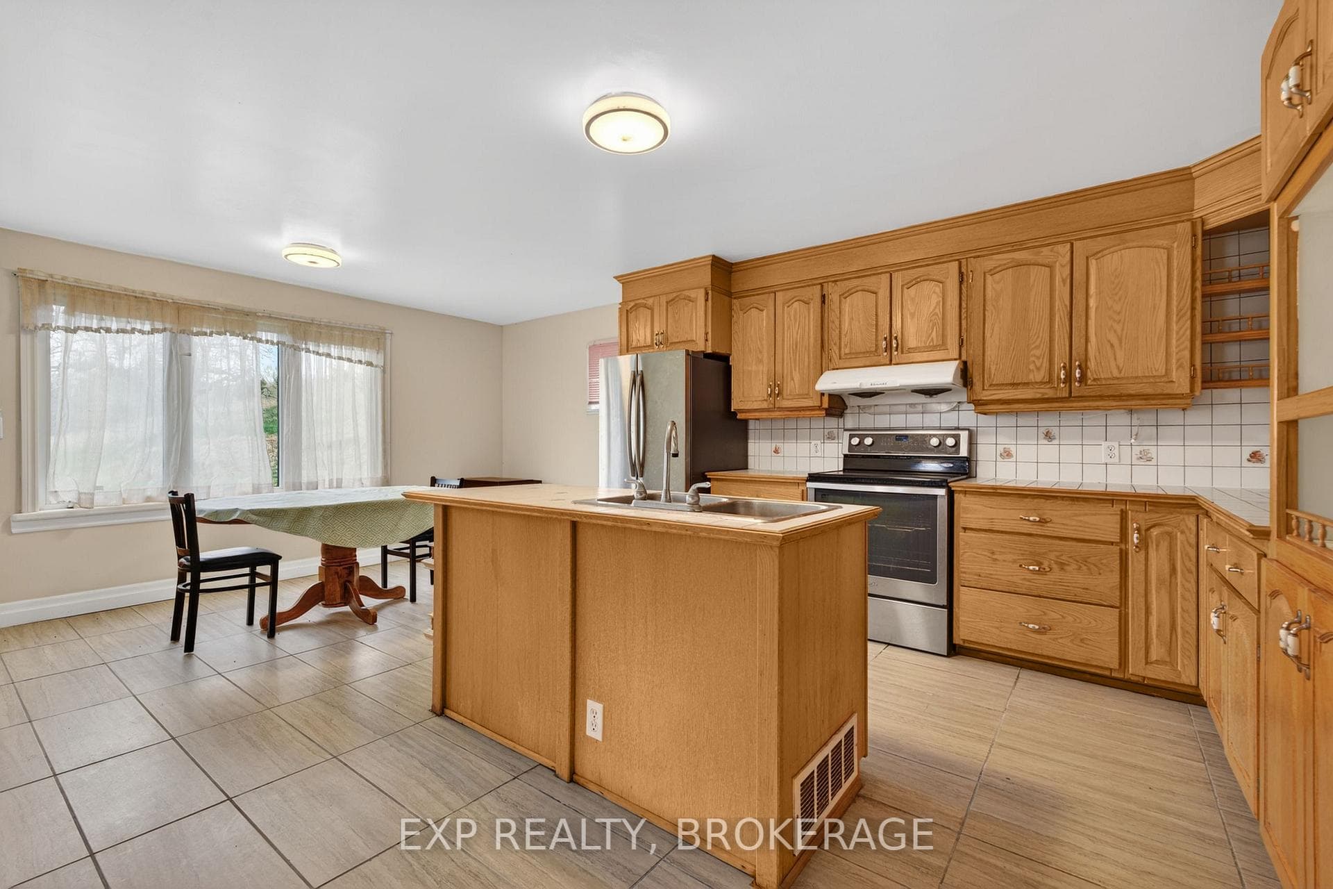 488 BOUNDARY Road photo 14