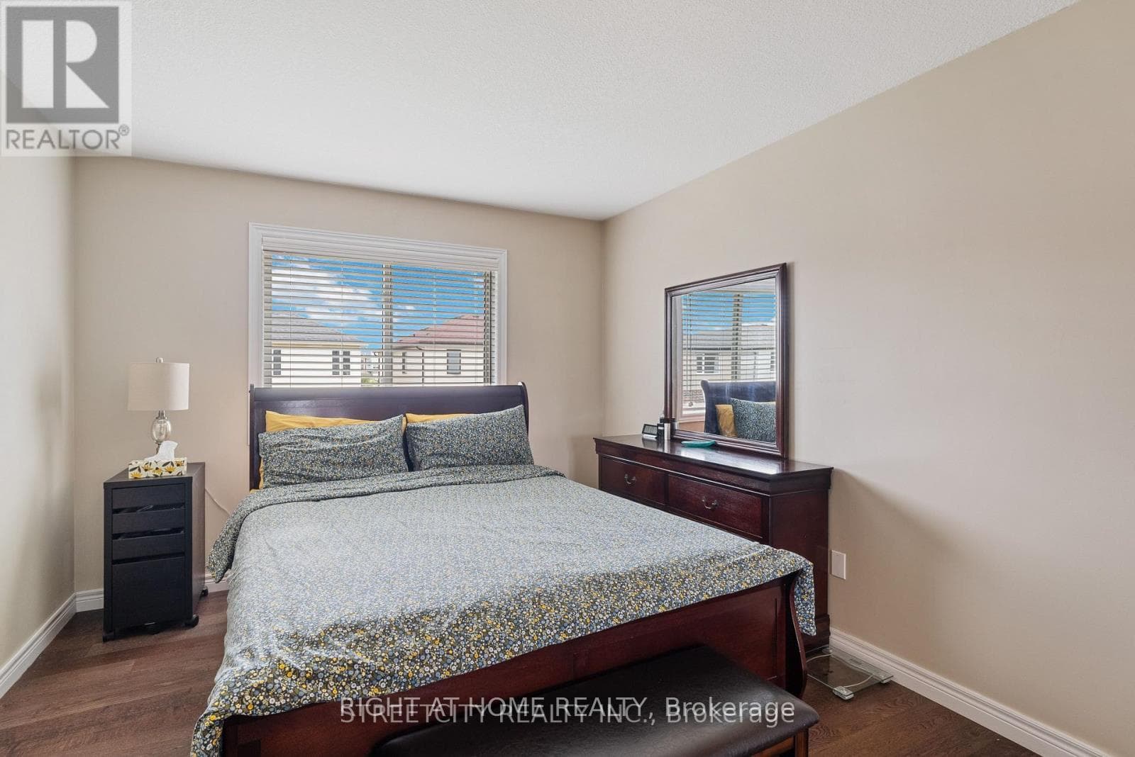 402 TANSBURY Street photo 24