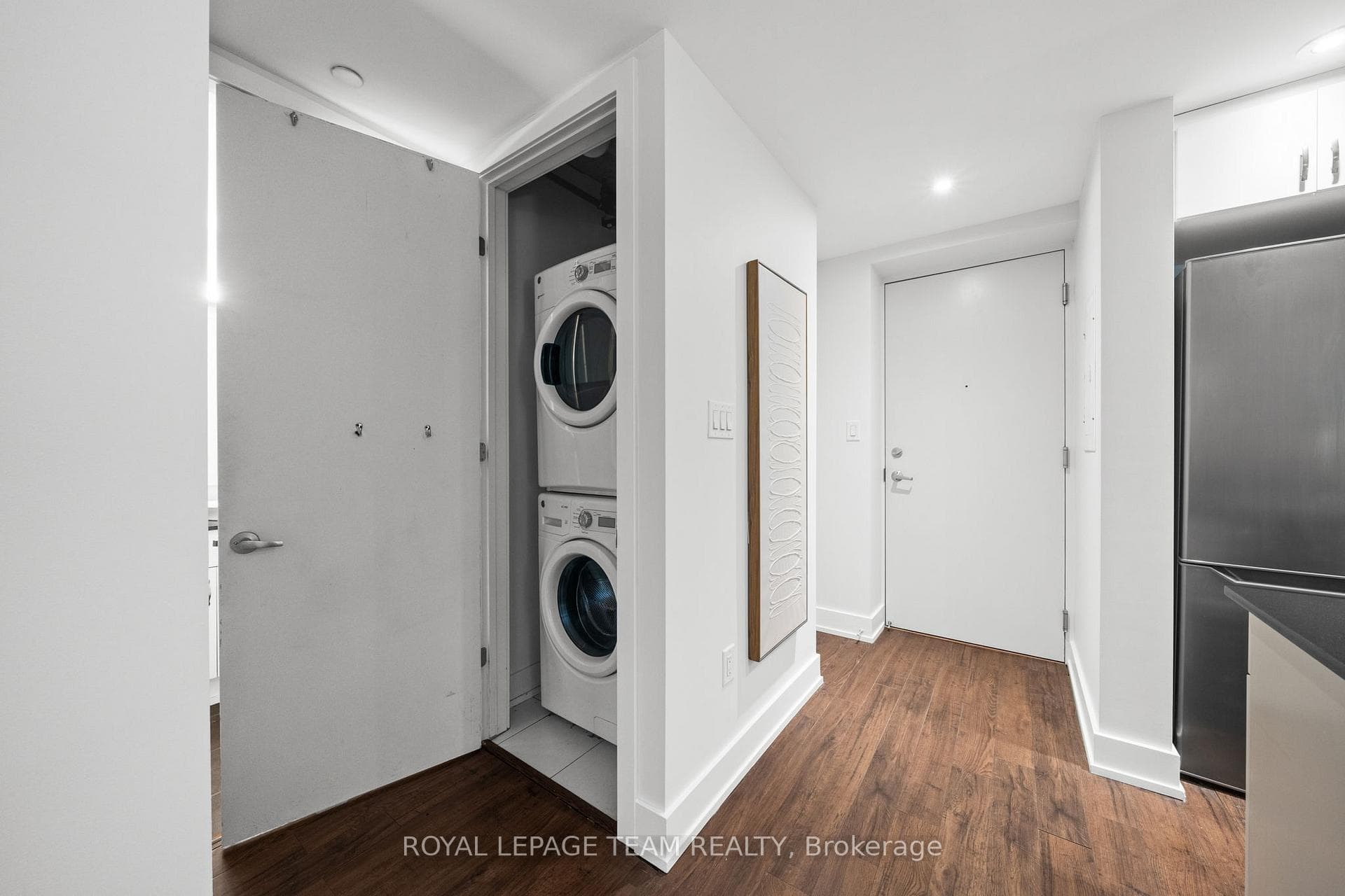 100 Champagne Avenue Unit 410 photo 22