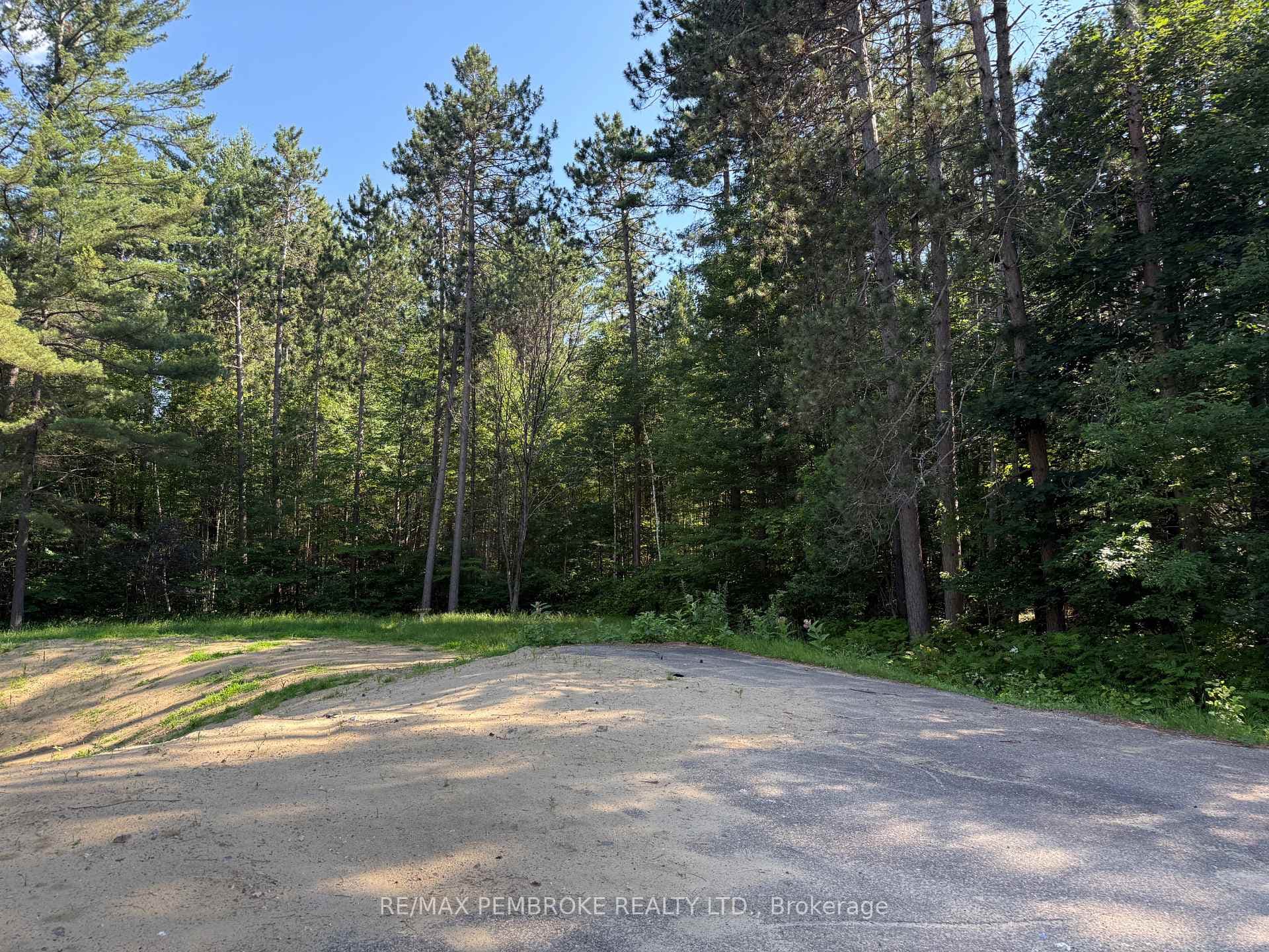 121 Achray Road photo 5