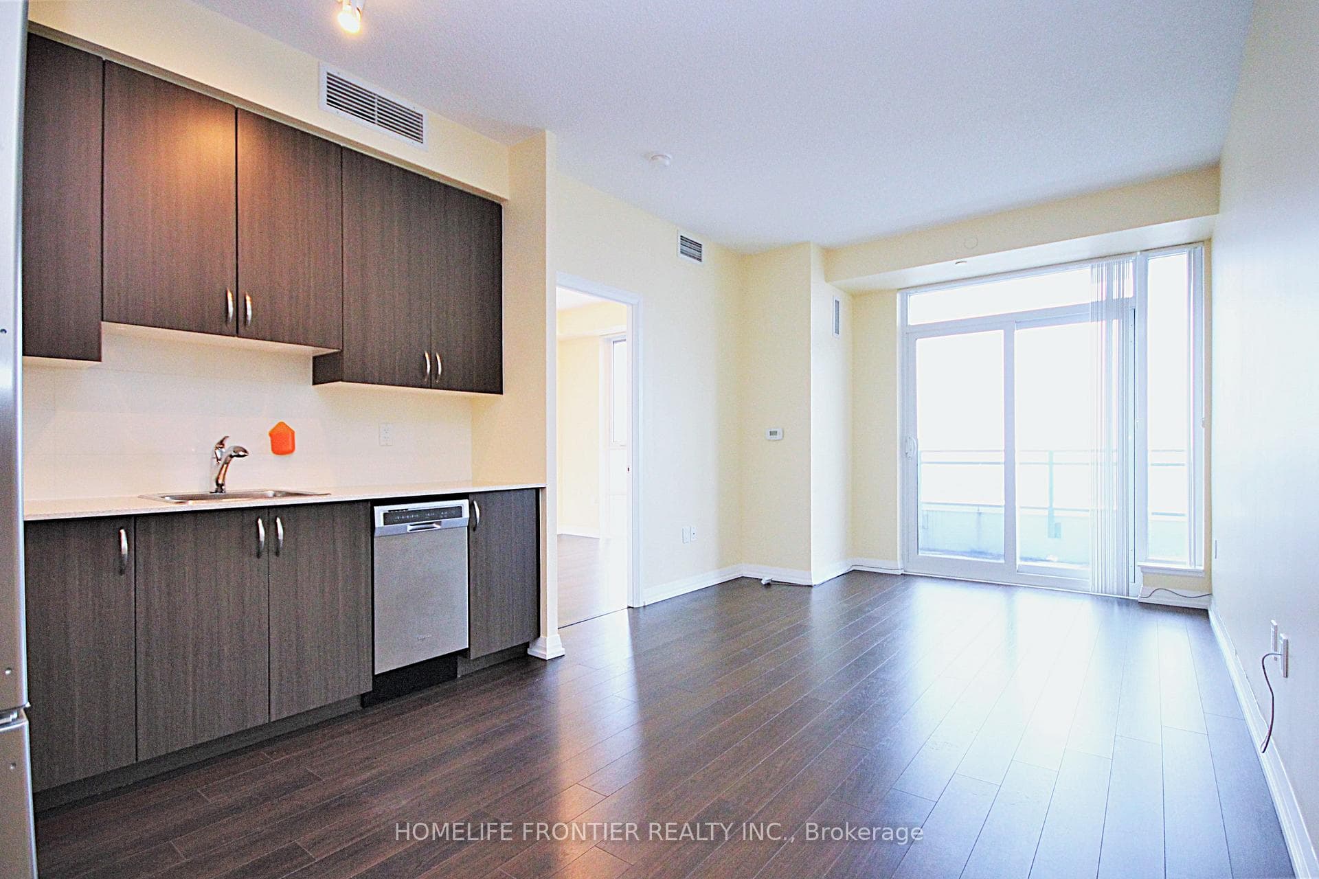 55 Ann O'reilly Road Unit 3805 photo 5