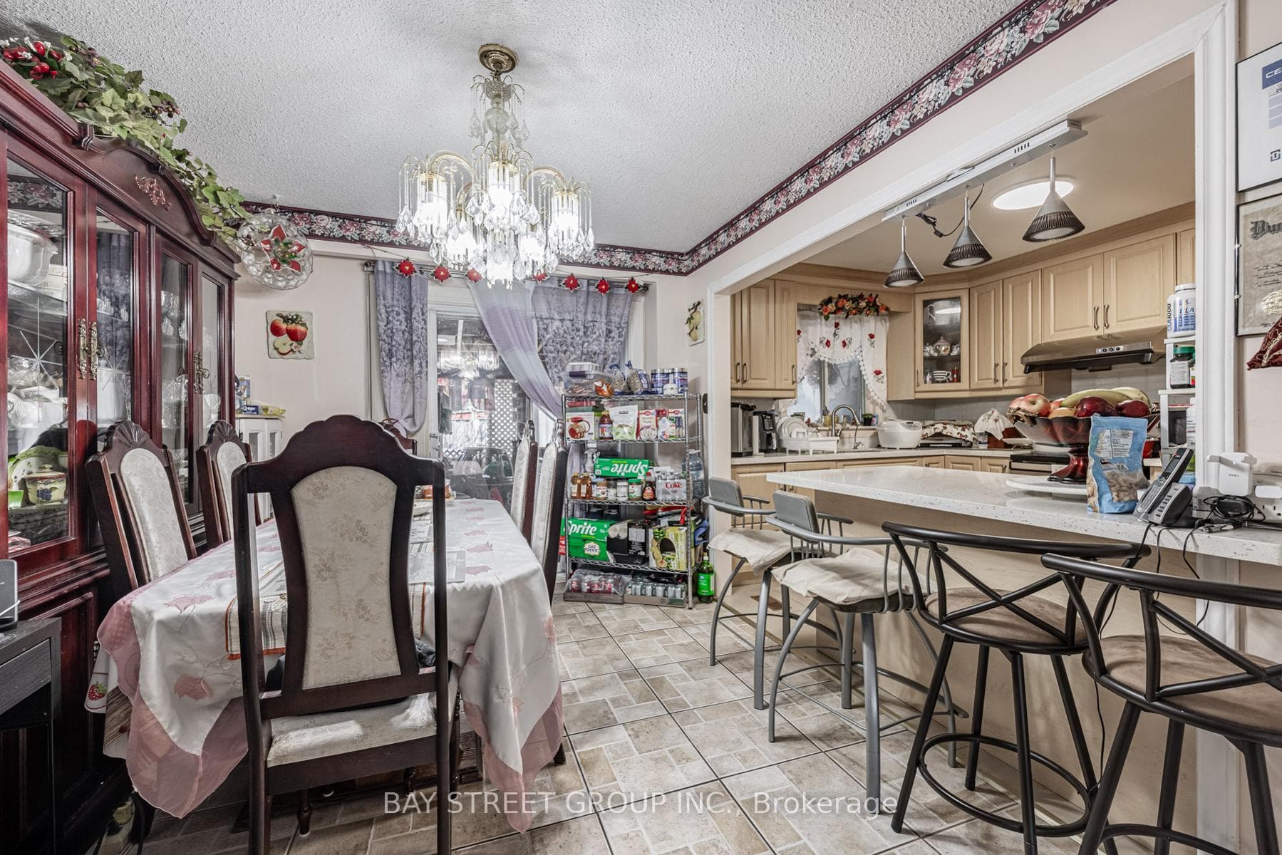 38 Pilkey Crescent photo 9
