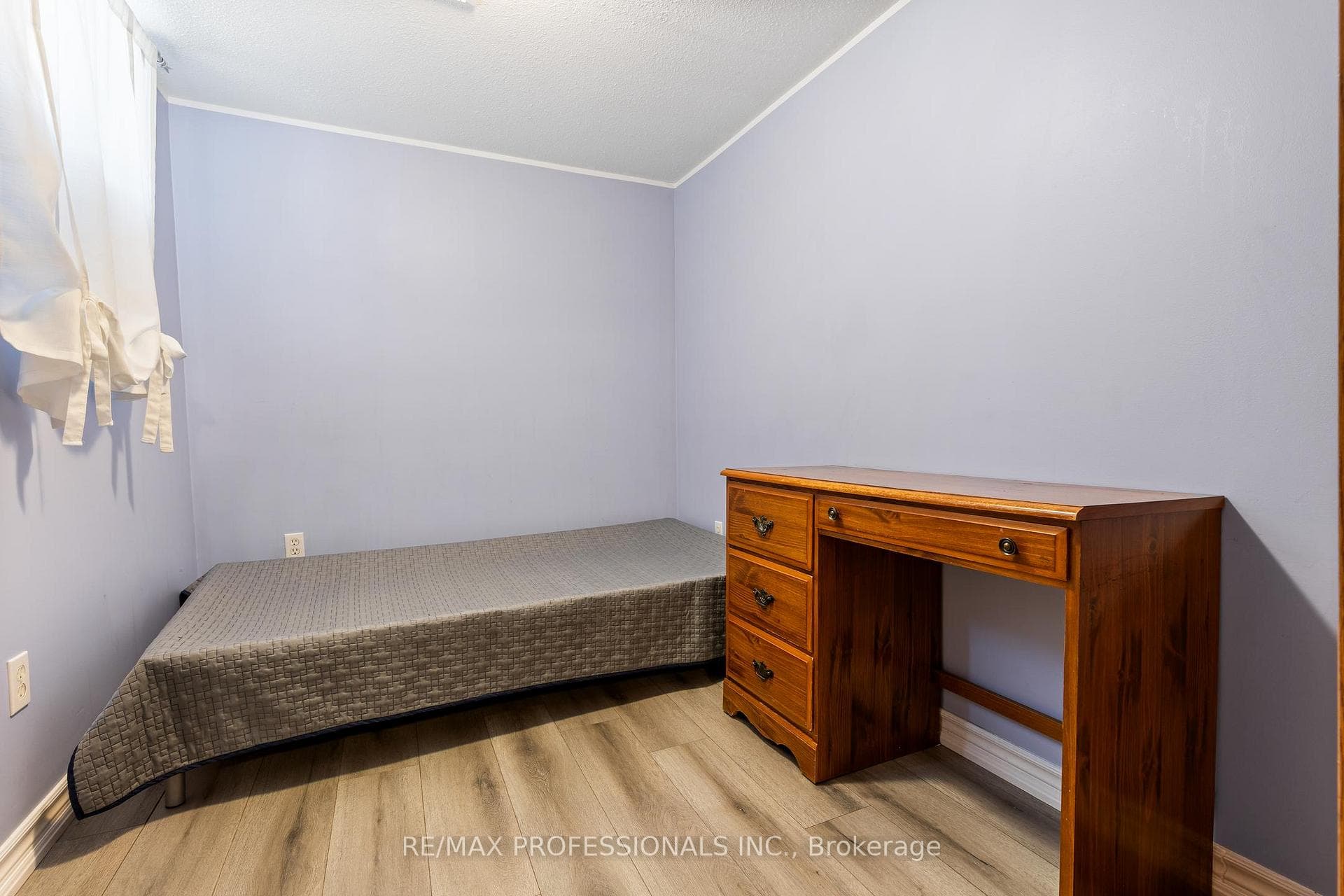 311 Bowman Street photo 28